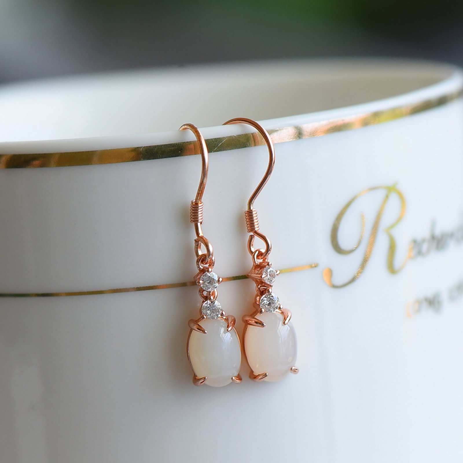 A Pair of Exquisite Sterling Silver-Gold Plated Inlaid White Jade Earrings - 4
