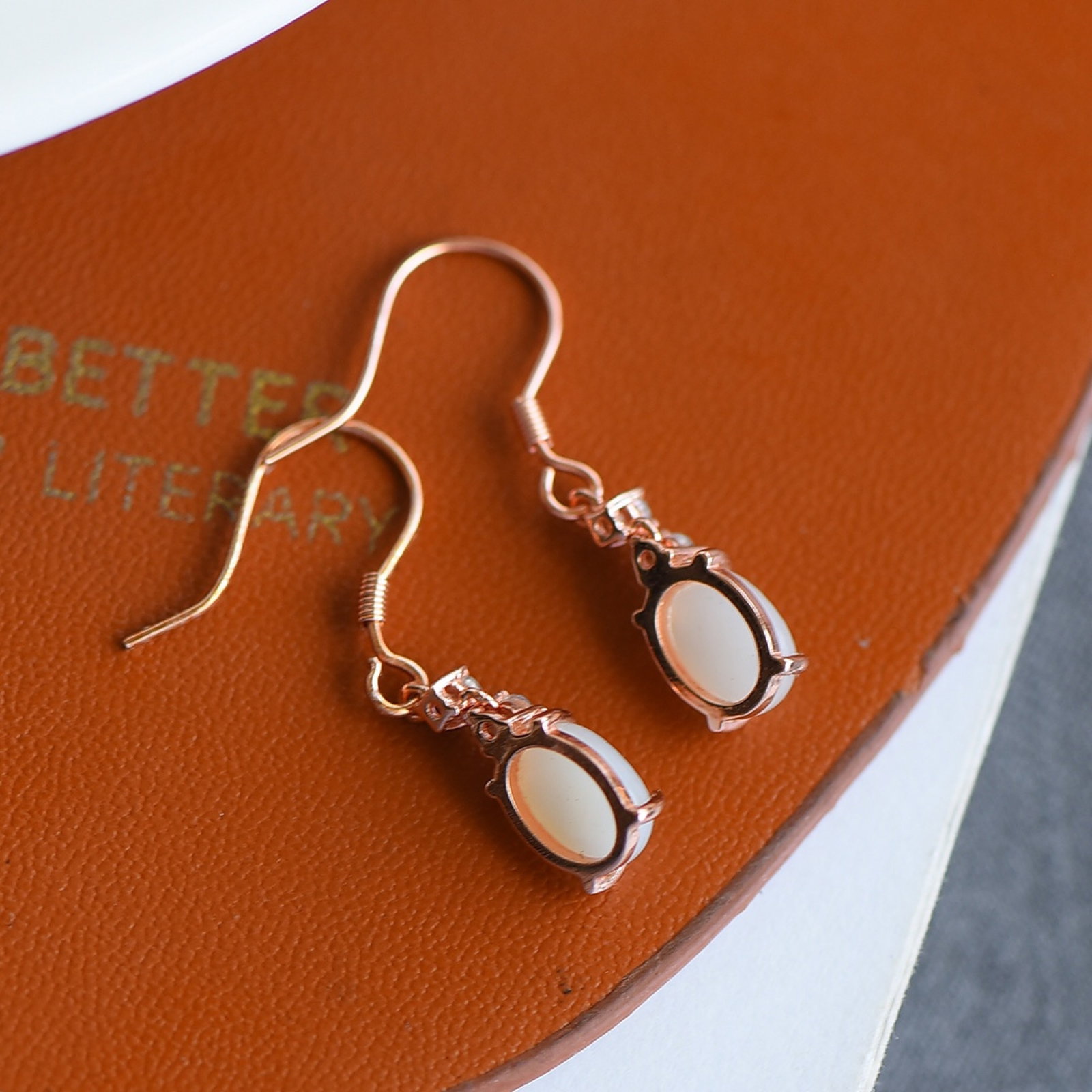 A Pair of Exquisite Sterling Silver-Gold Plated Inlaid White Jade Earrings - 5