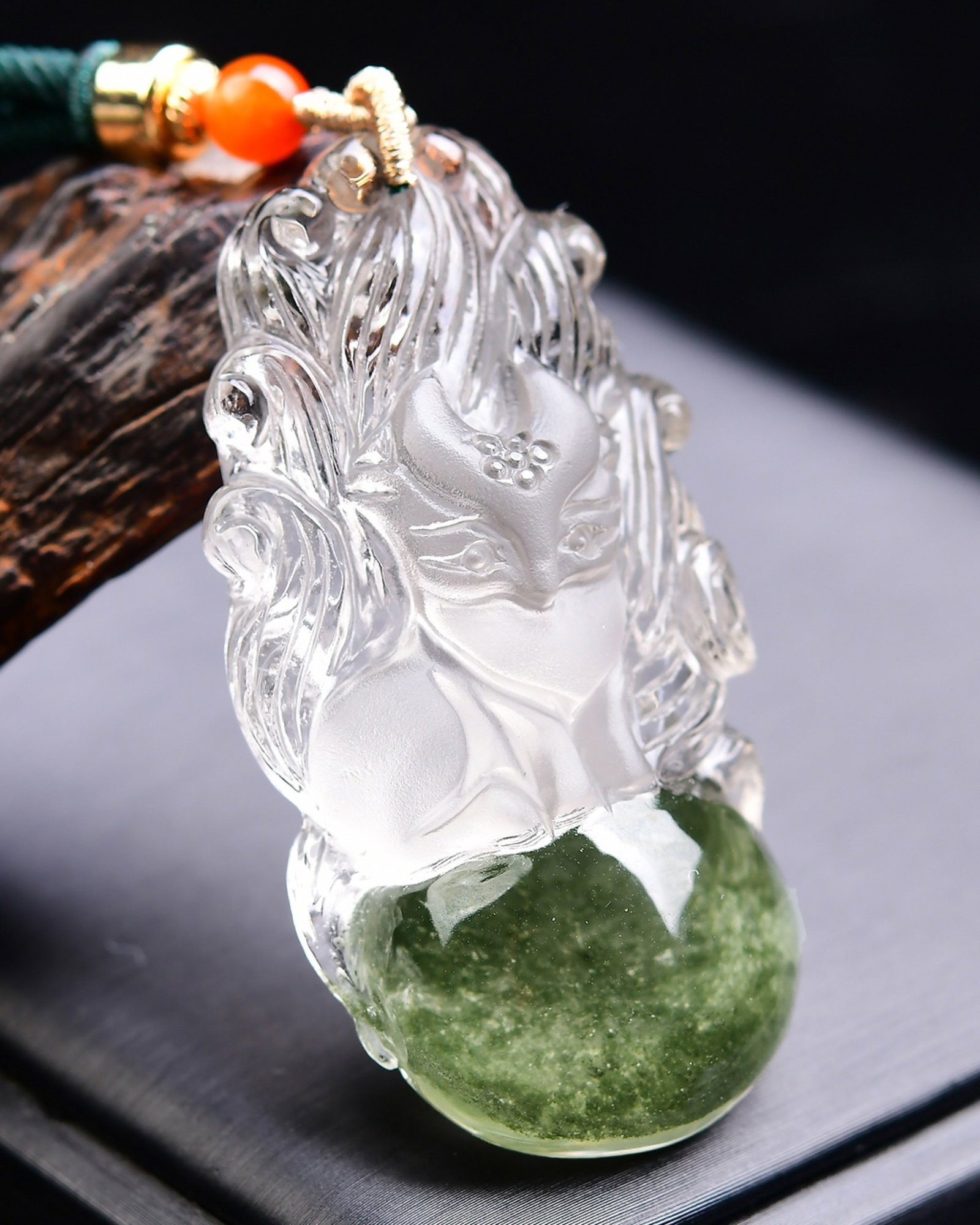 An Exquisite Crystal Nine-Tailed Fox Pendant - 3
