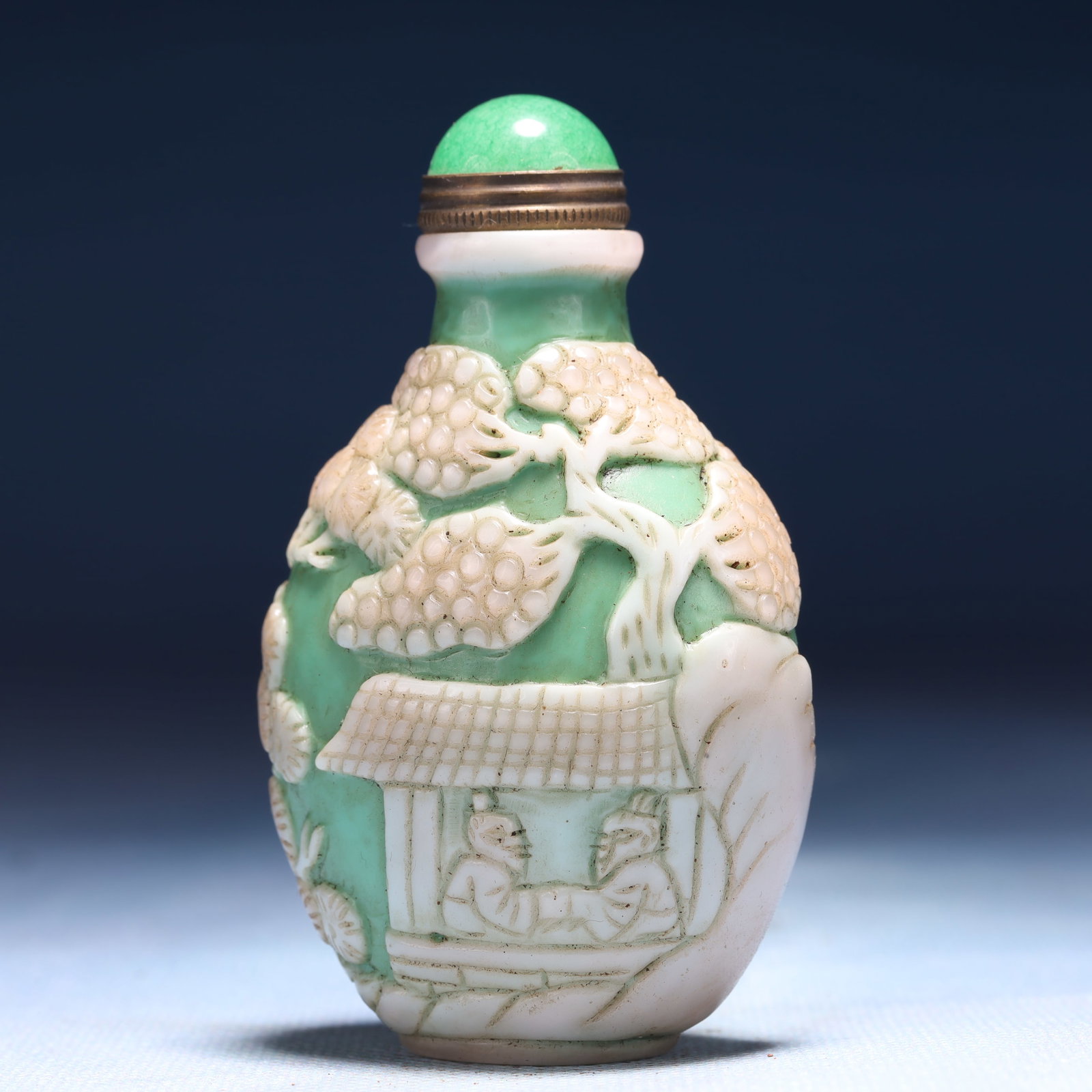 An Exquisite Glass Landscape and Figure Pattern Snuff Bottle - 3