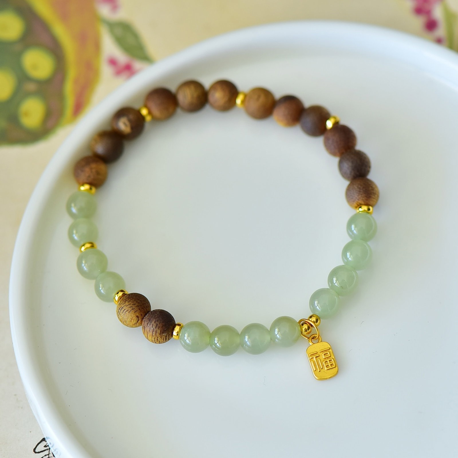 An Exquisite Greenish Jade Eaglewood Bracelets - 2