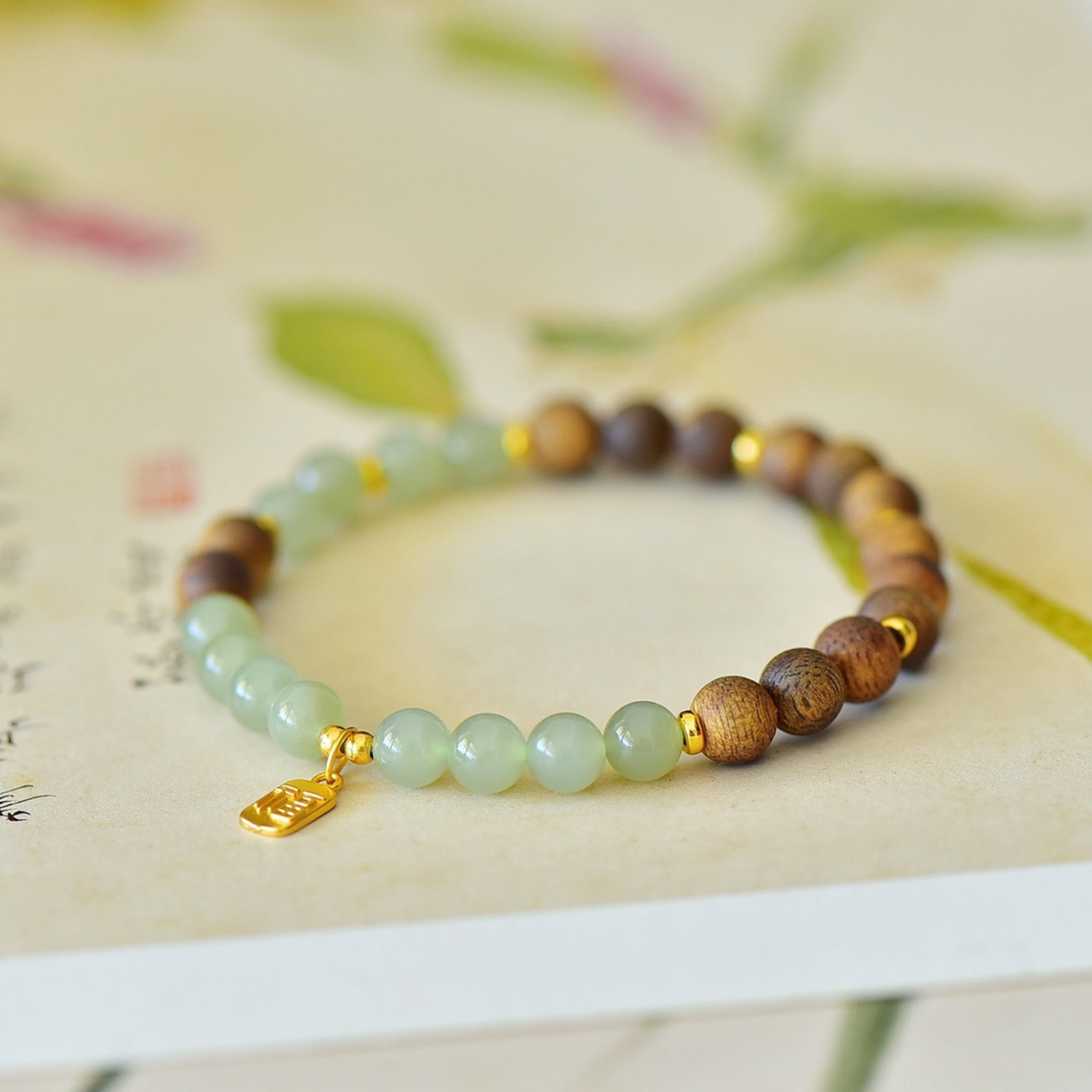 An Exquisite Greenish Jade Eaglewood Bracelets - 5