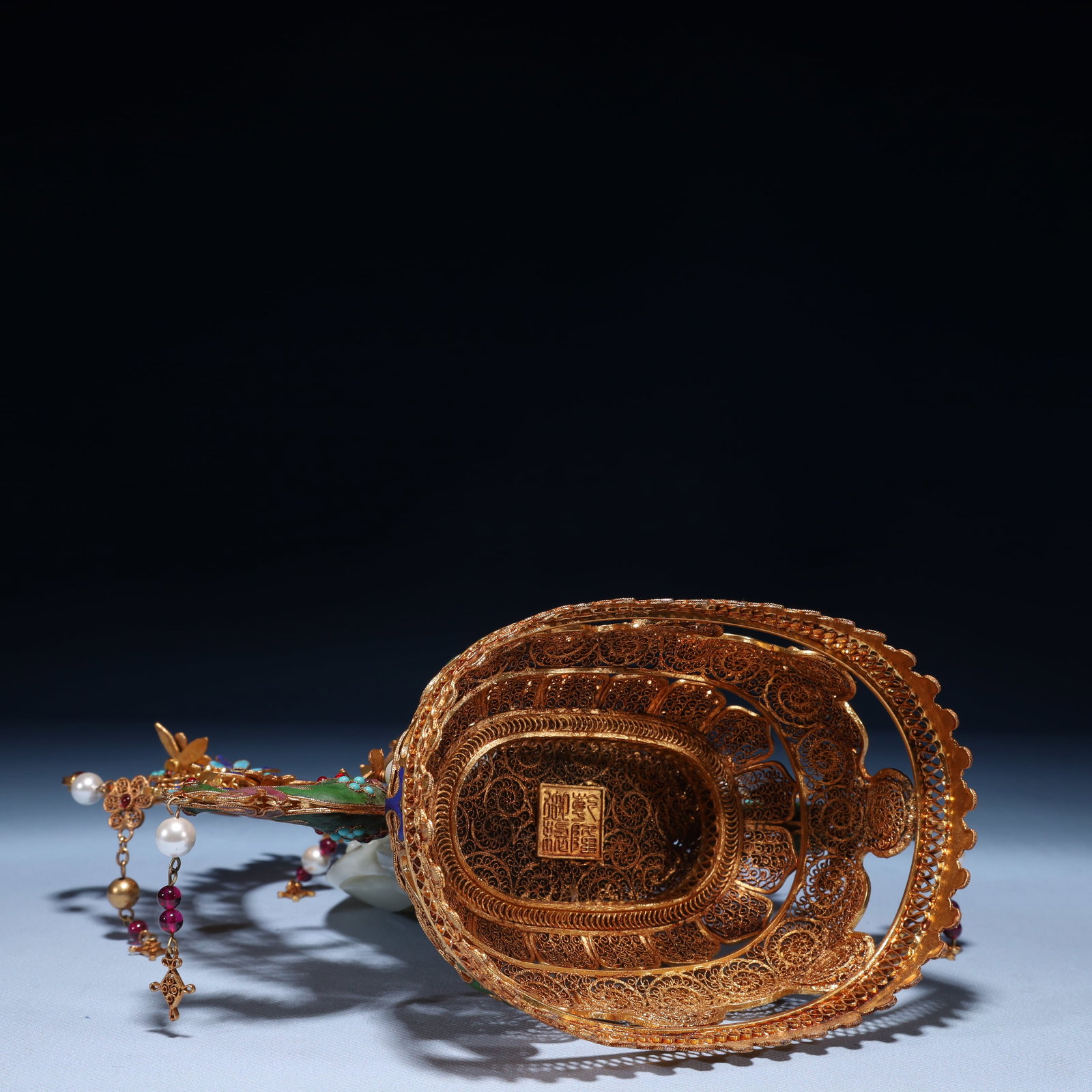 An Exquisite Filigree and Gilding Inlaid White Jade Landscape Pattern Ornament,Inlaid Gems - 11