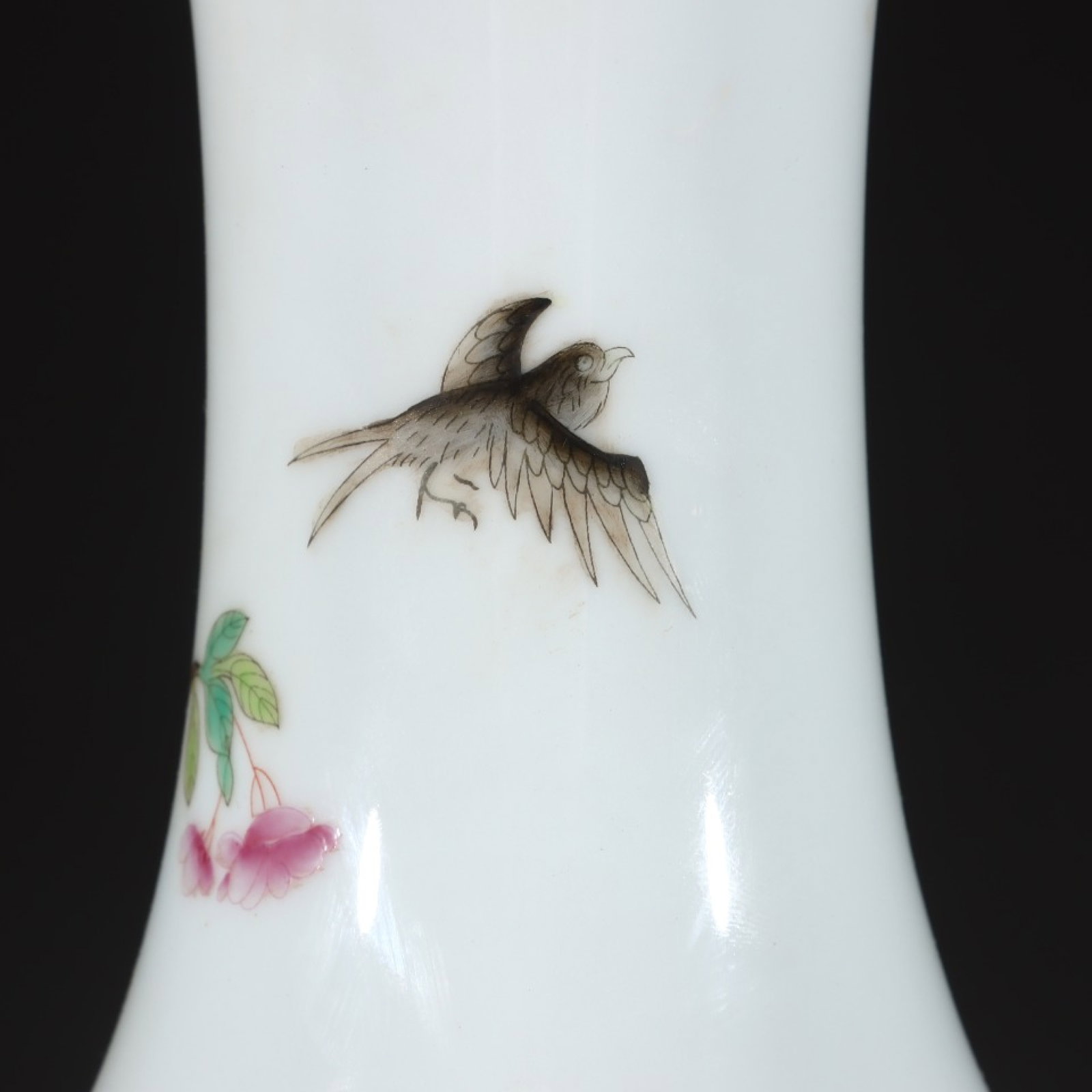 A Rare Famille-Rose Painted Gold Flower and Bird Pattern Vase,With Poem - 5