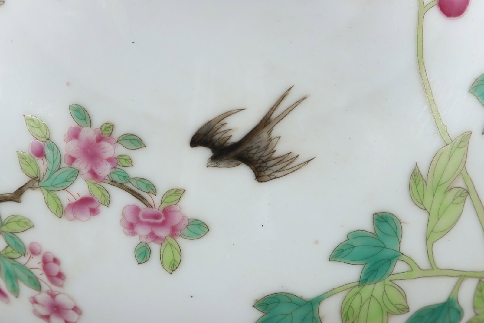 A Rare Famille-Rose Painted Gold Flower and Bird Pattern Vase,With Poem - 6