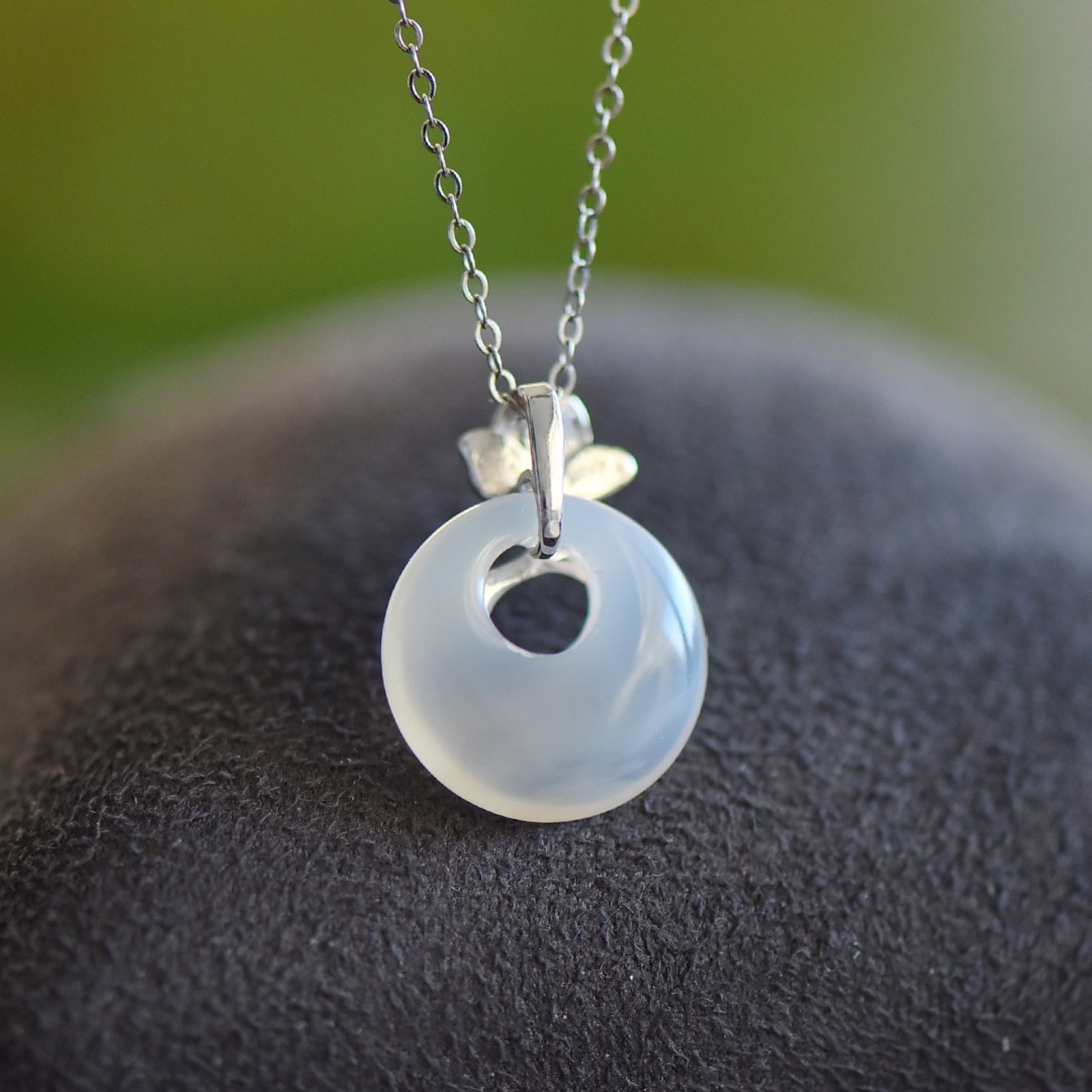 An Exquisite Sterling Silver Inlaid Agate Pendant - 5