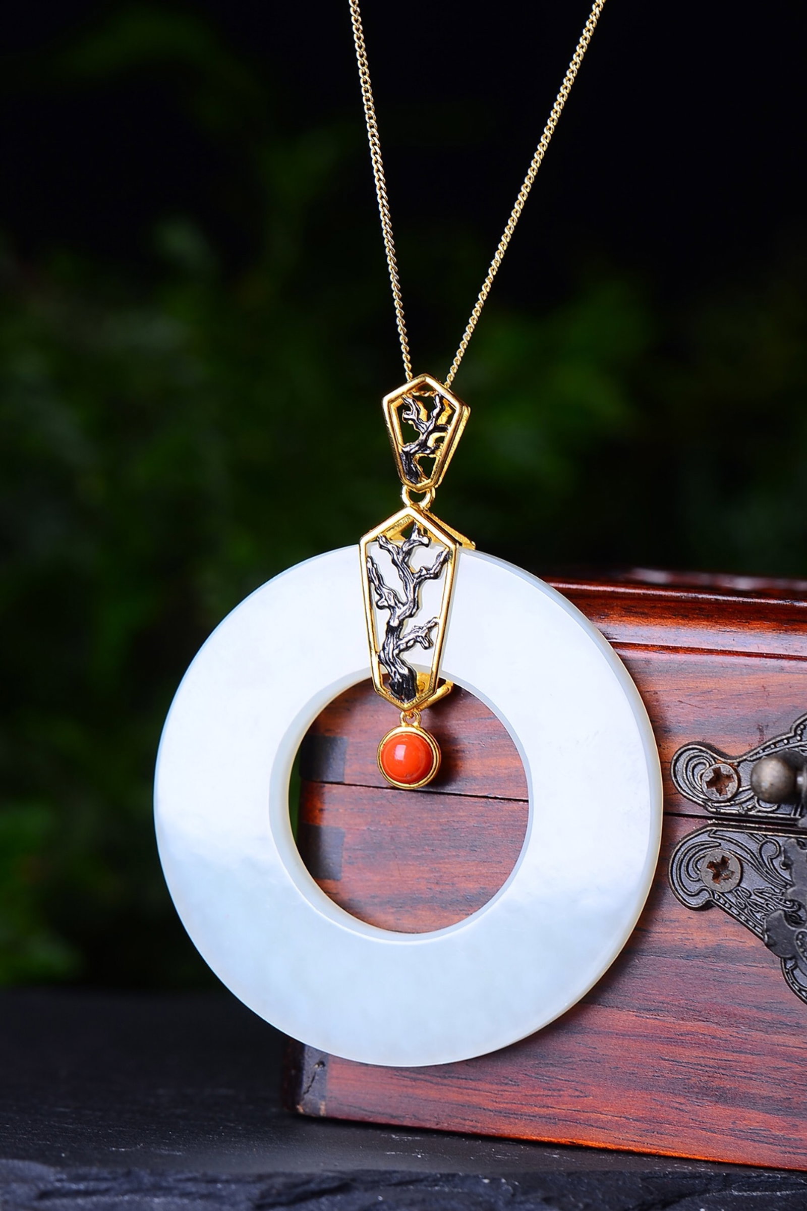 An Exquisite Sterling Silver-Gold Plated Inlaid White Jade Pendant - 3