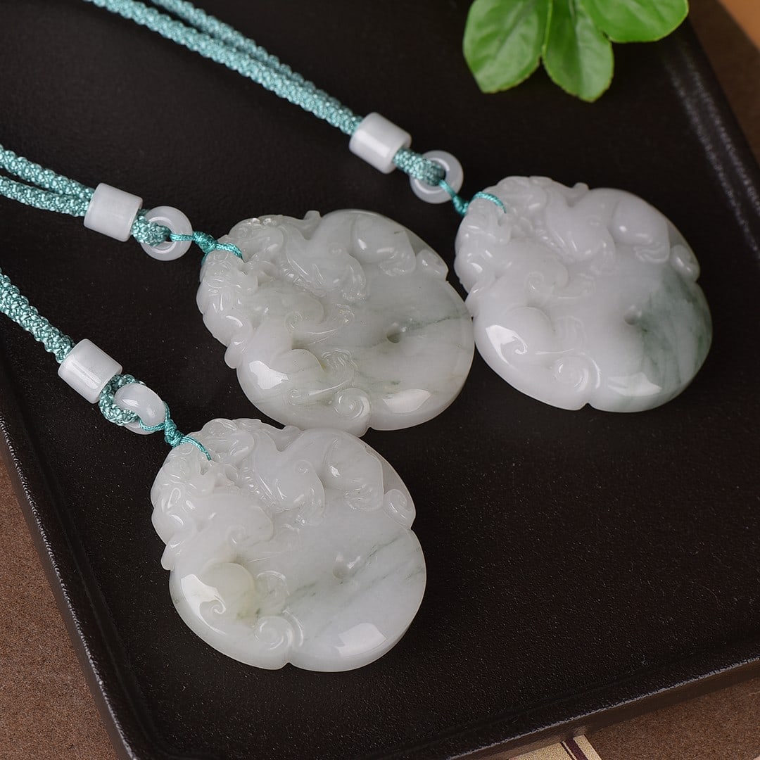 An Exquisite White Jade Auspicious Beast Pendant - 5