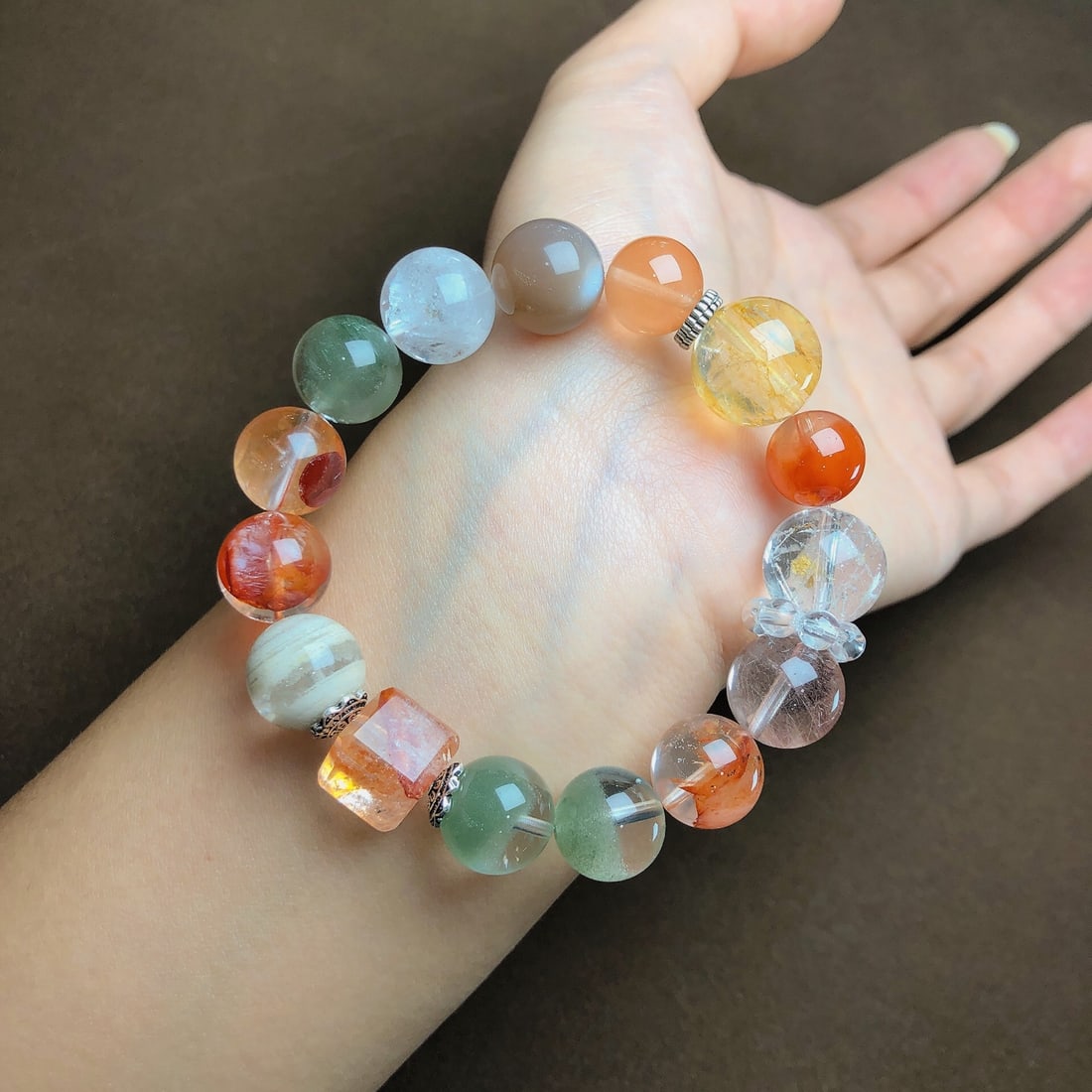 An Exquisite Crystal Bracelets - 2