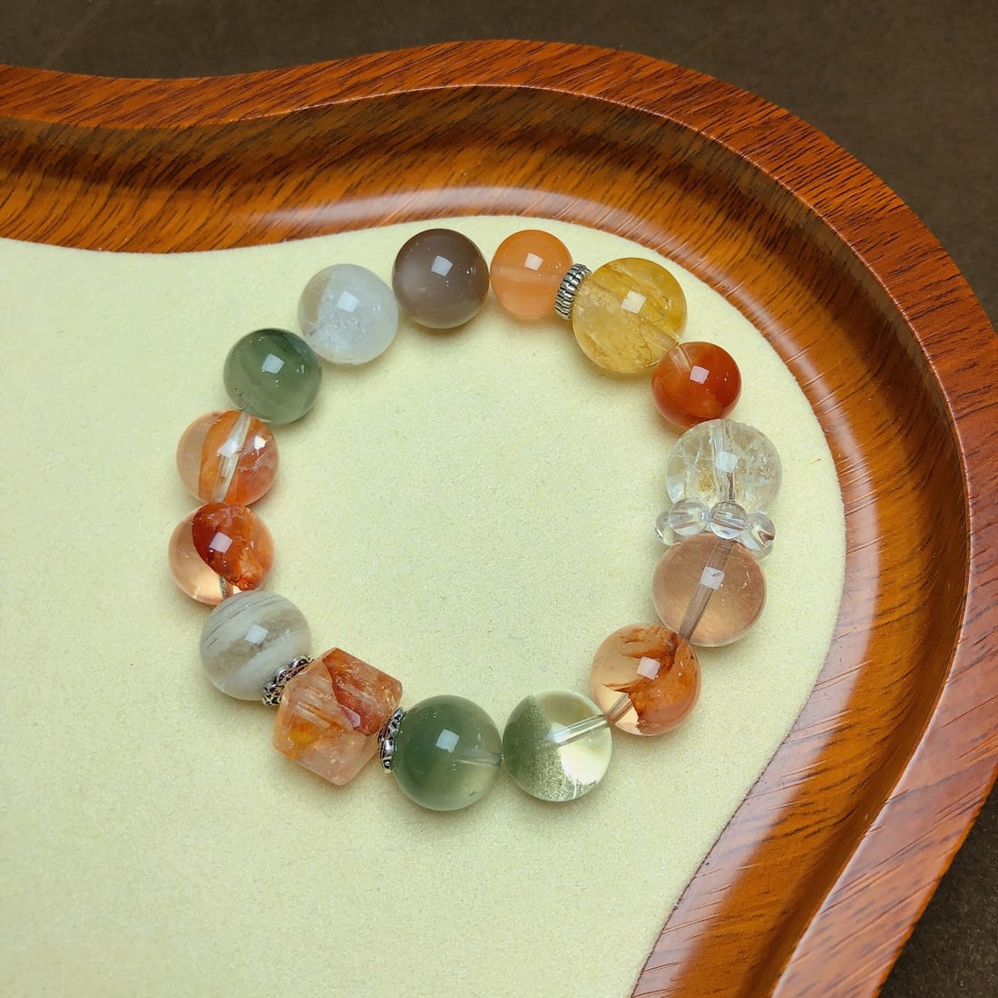 An Exquisite Crystal Bracelets - 7