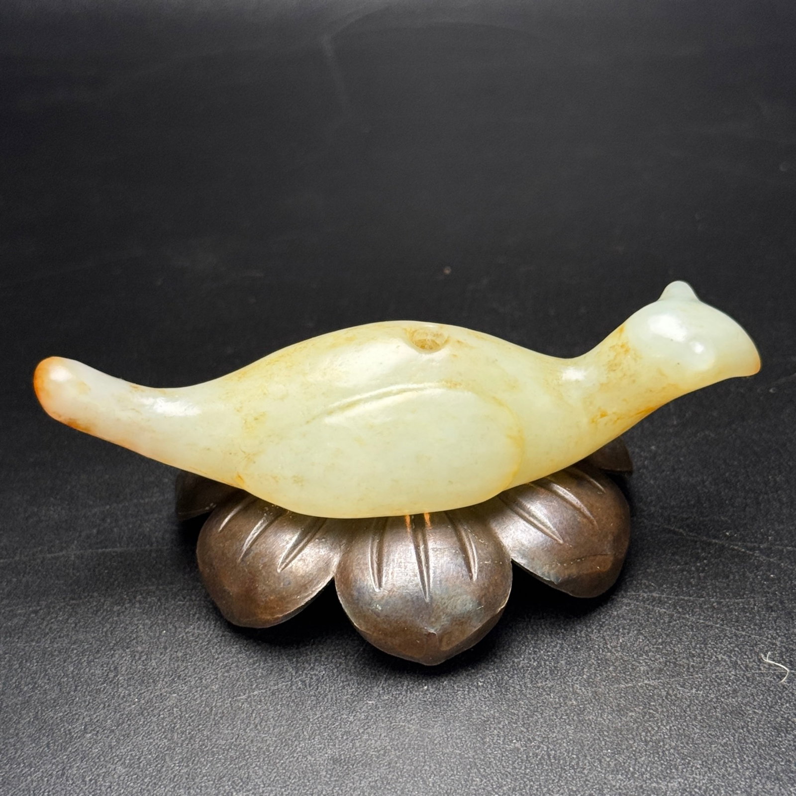 An Exquisite White Jade Bird Pendant - 2