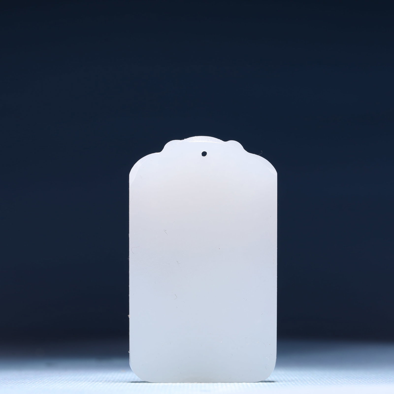 An Exquisite White Jade Landscape and Figure Pattern Pendant - 4