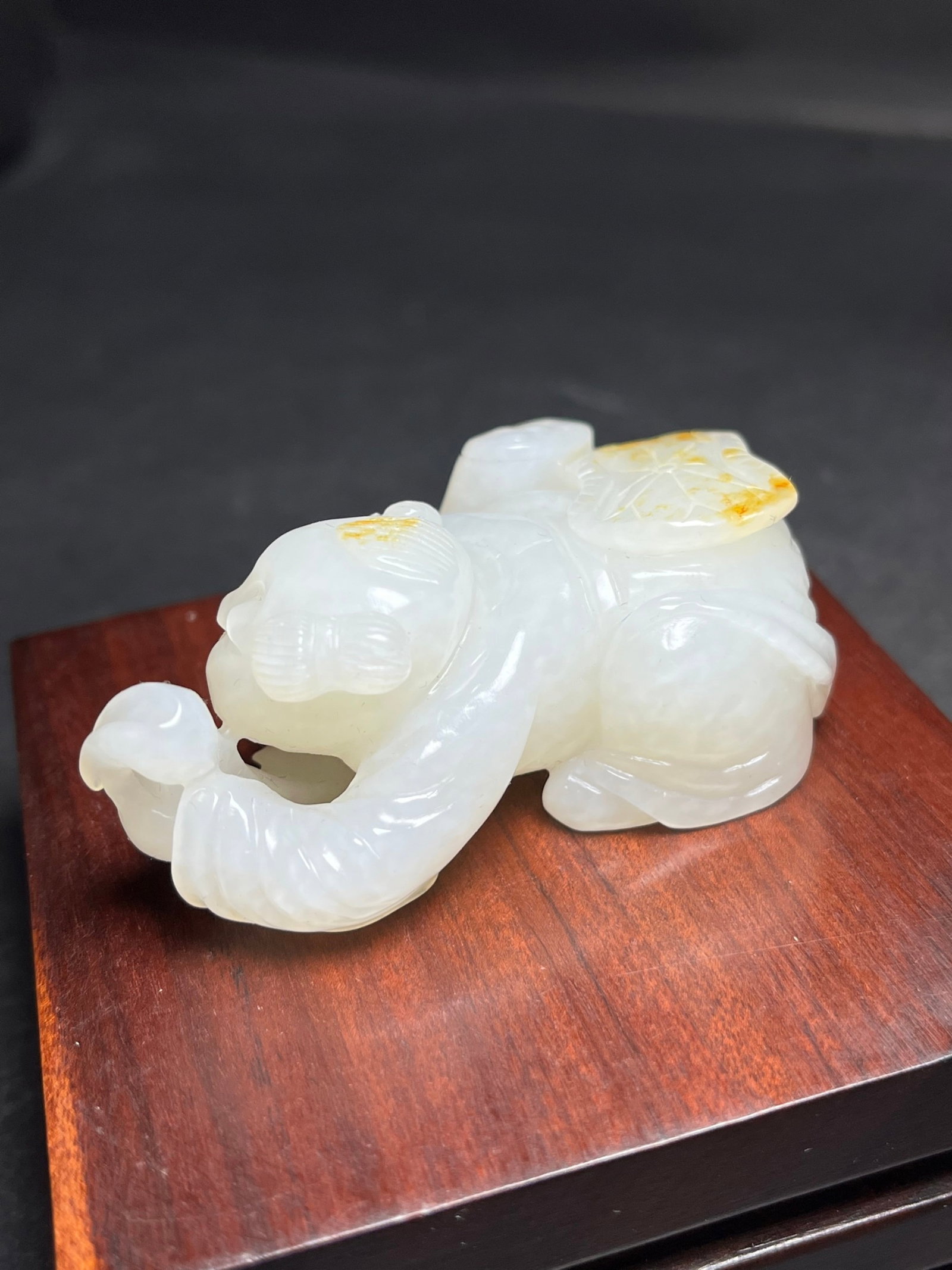 An Exquisite White Jade Figure Hand Piece - 5