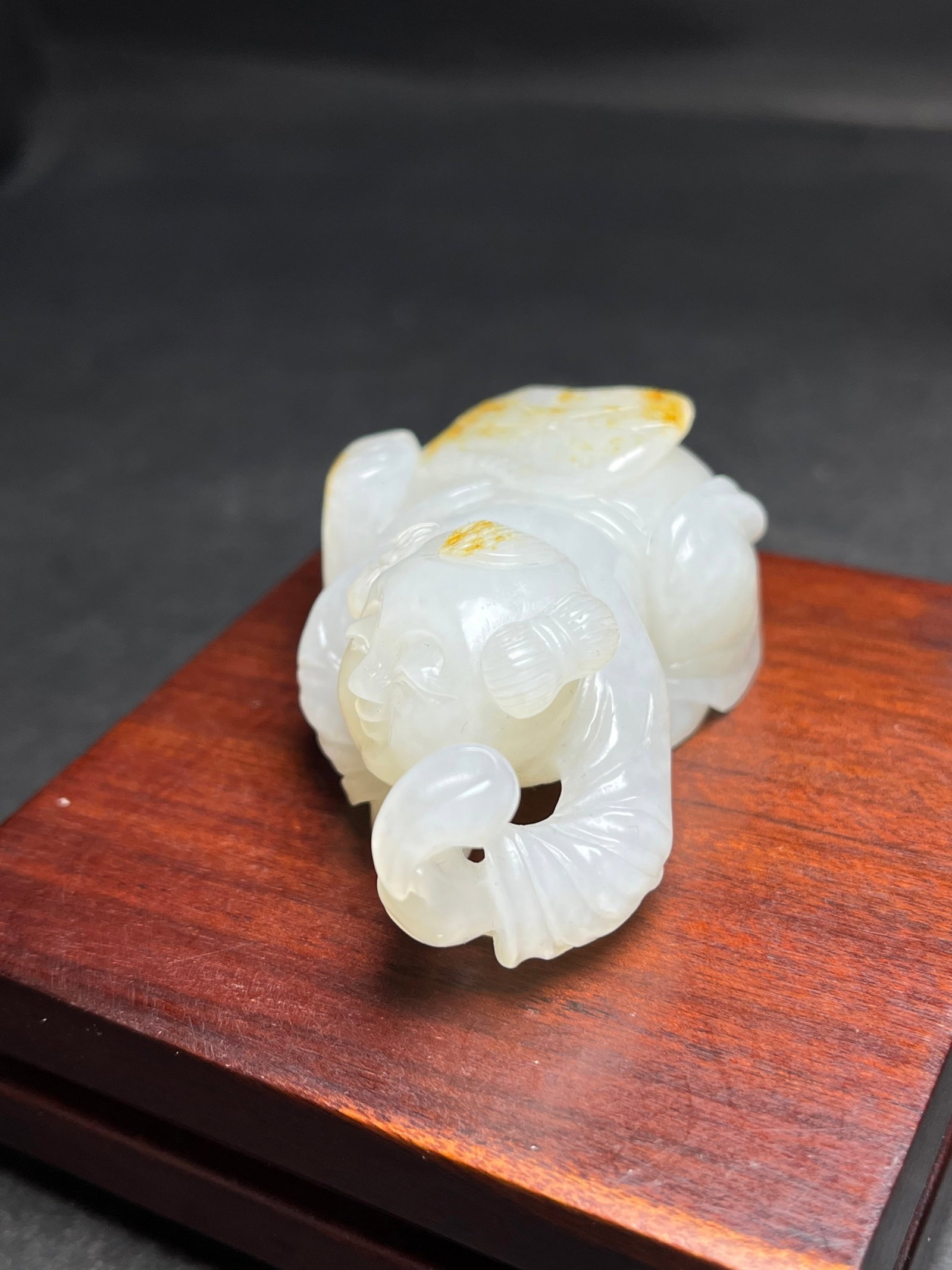 An Exquisite White Jade Figure Hand Piece - 6