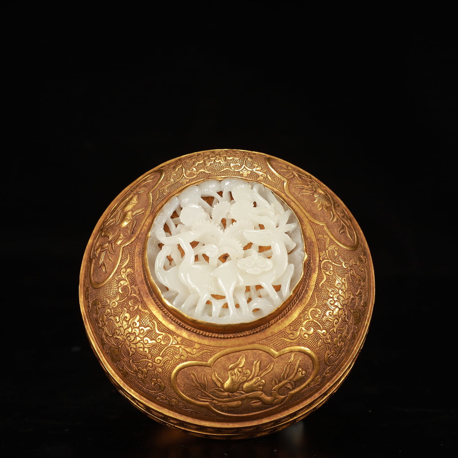 An Exquisite Gilt Bronze Flower Eight Treasures Pattern Censer - 8