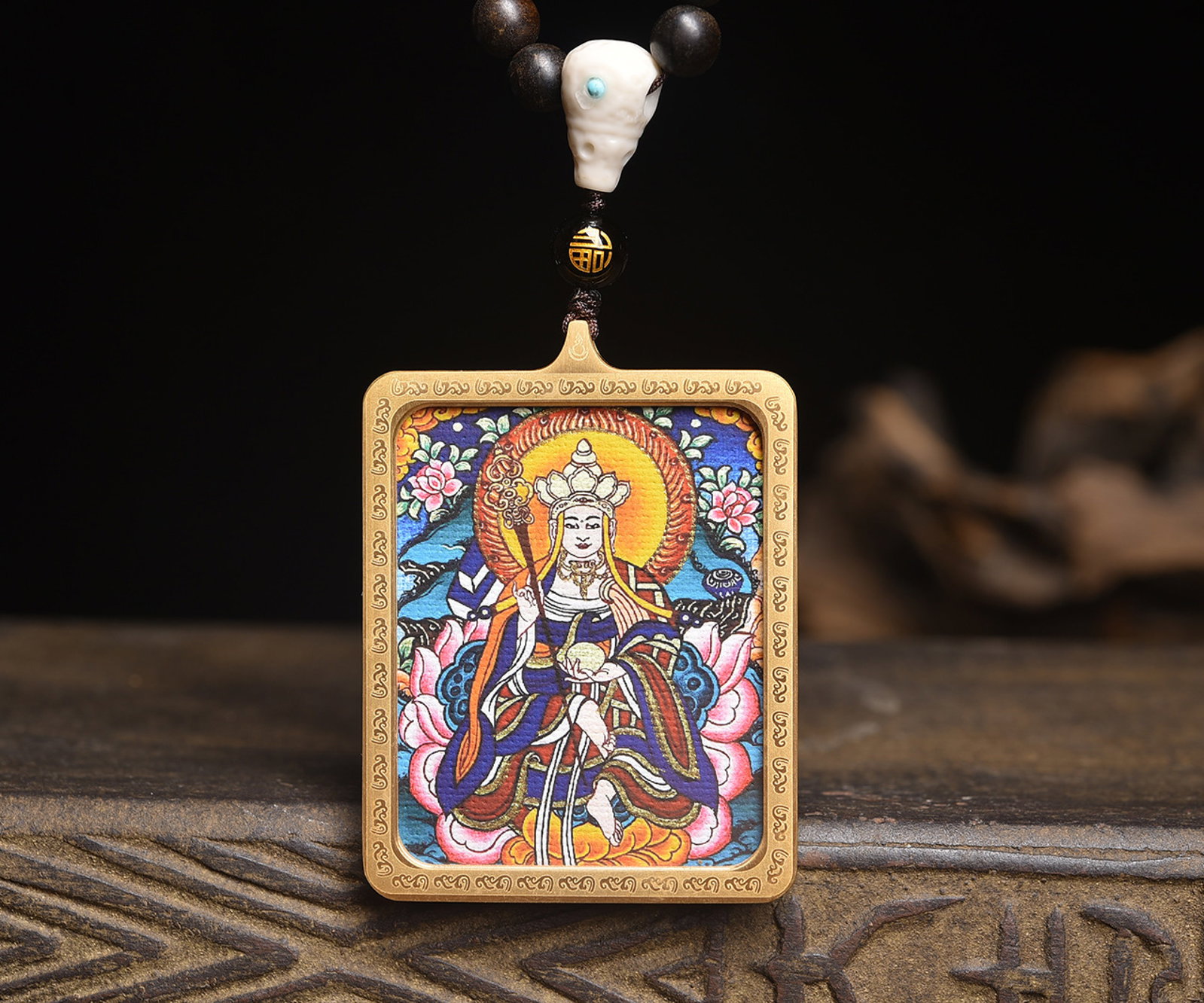 An Exquisite Eaglewood Kshitigarbha Bodhisattva Tangka Pendant - 3