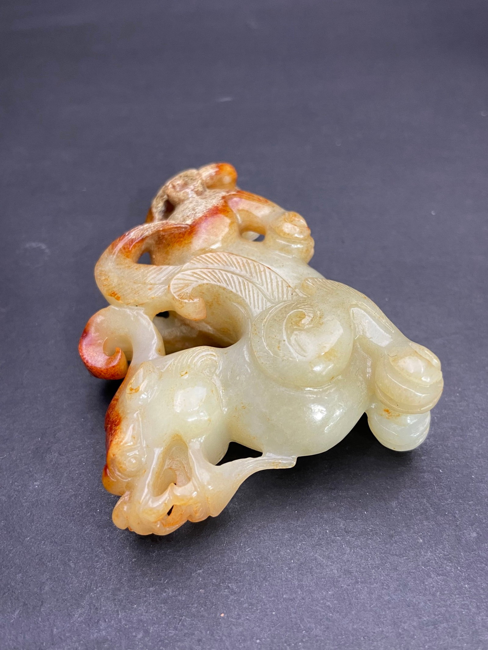 An Exquisite White Jade Auspicious Beast Hand Piece - 4