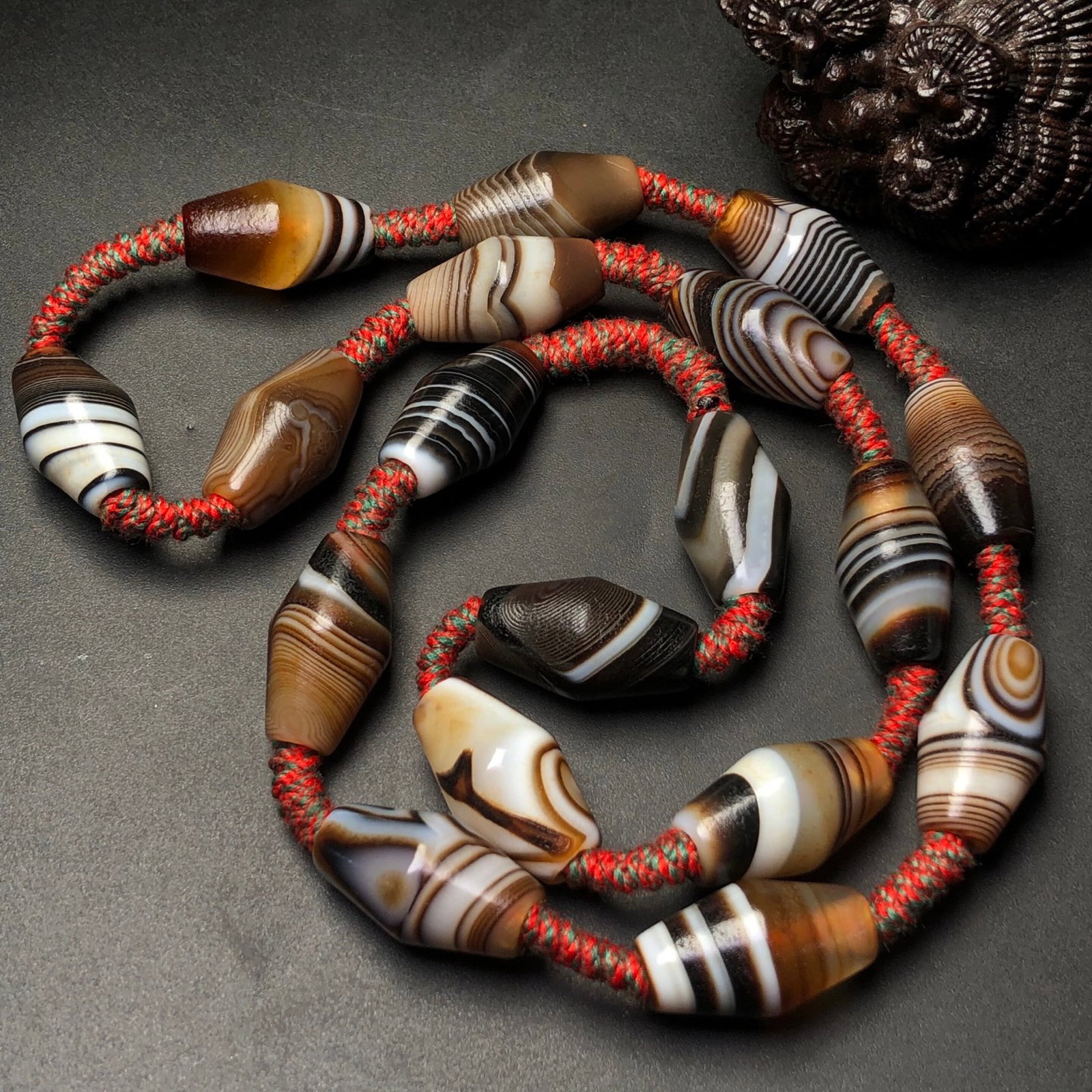 An Exquisite Agate Necklace - 2