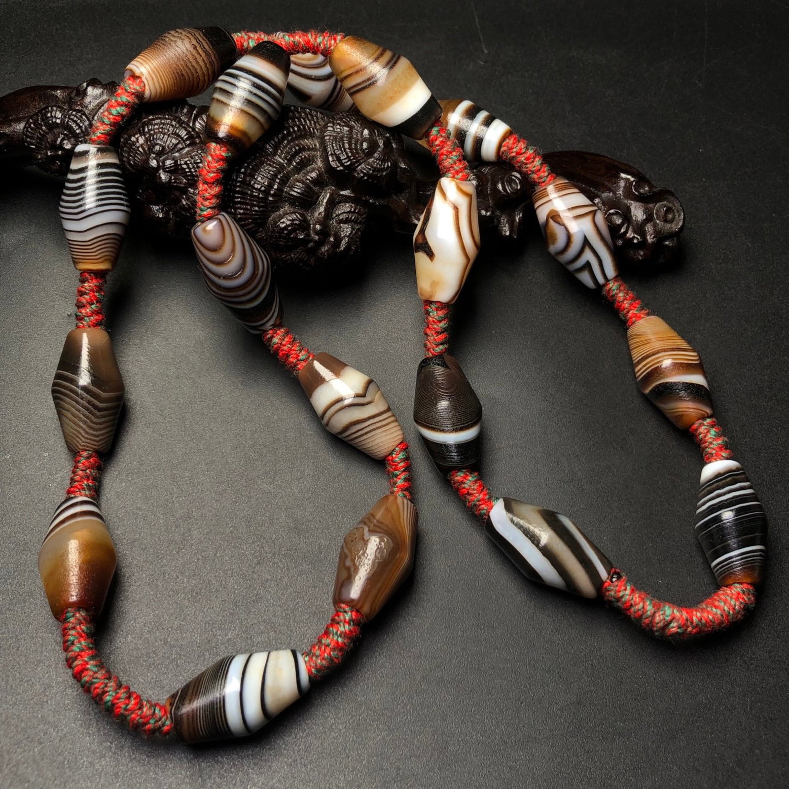 An Exquisite Agate Necklace - 5