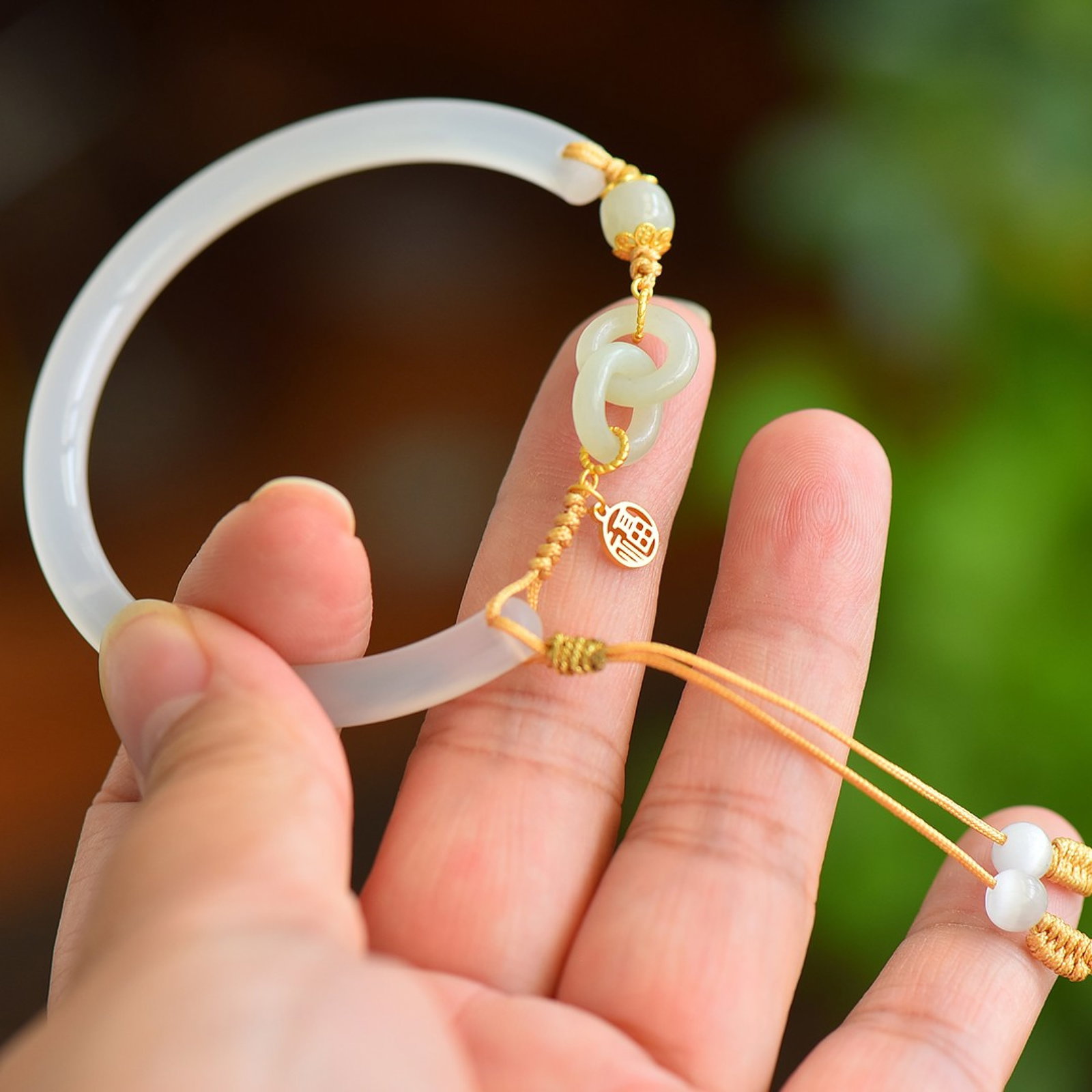 An Exquisite Agate Bracelets,With White Jade - 2