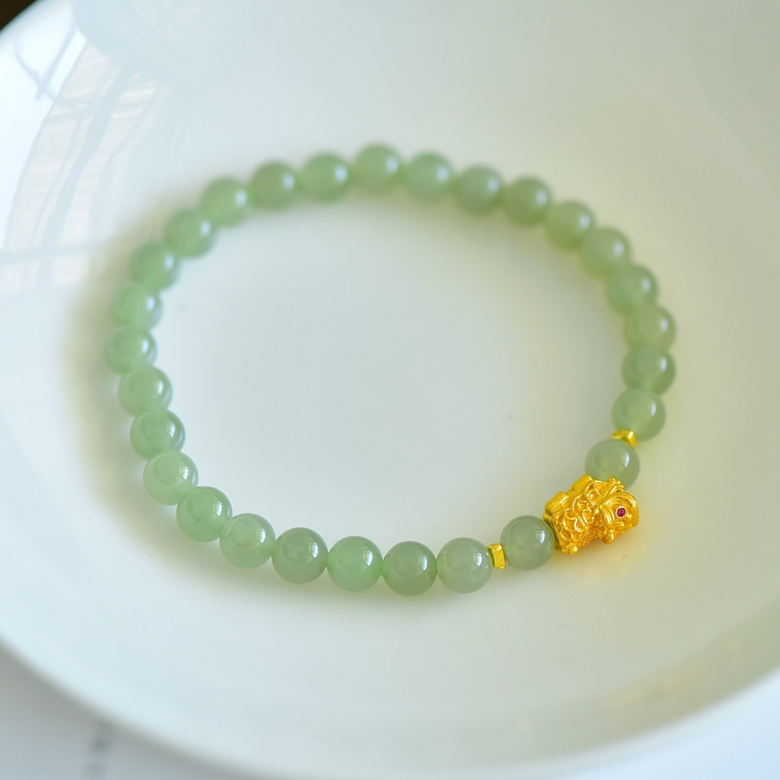 An Exquisite Greenish Jade Bracelets - 3