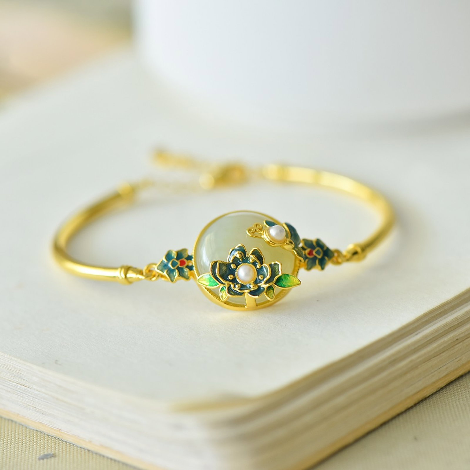 A Set of Fine Sterling Silver-Gold Plated Inlaid White Jade Jewelrys,Inlaid Pearls - 5
