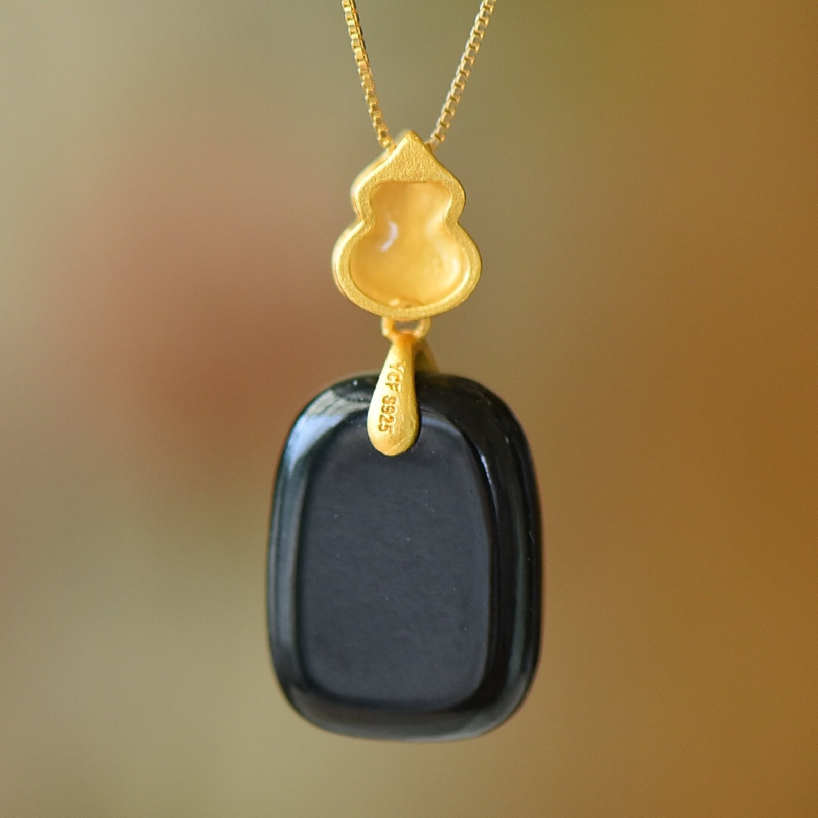 An Exquisite Sterling Silver-Gold Plated Inlaid Black Jade Pendant - 5