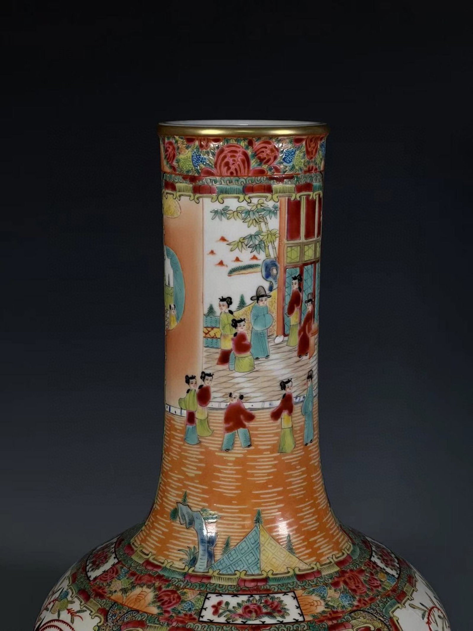 An Exquisite Famille-Rose Painted Gold Figure,Flower and Bird Pattern Vase - 6