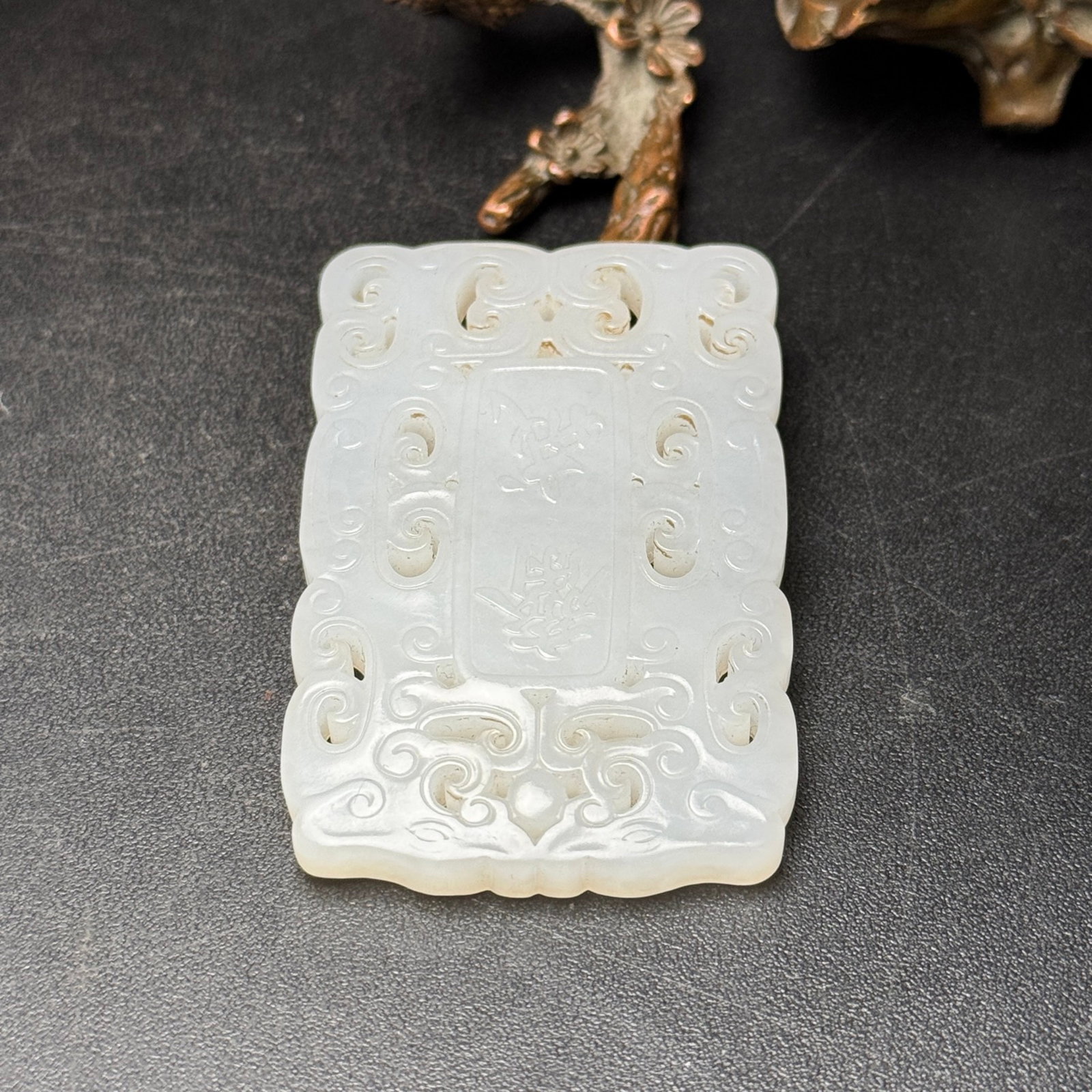 An Exquisite White Jade Hollow Dragon Pattern Pendant - 5