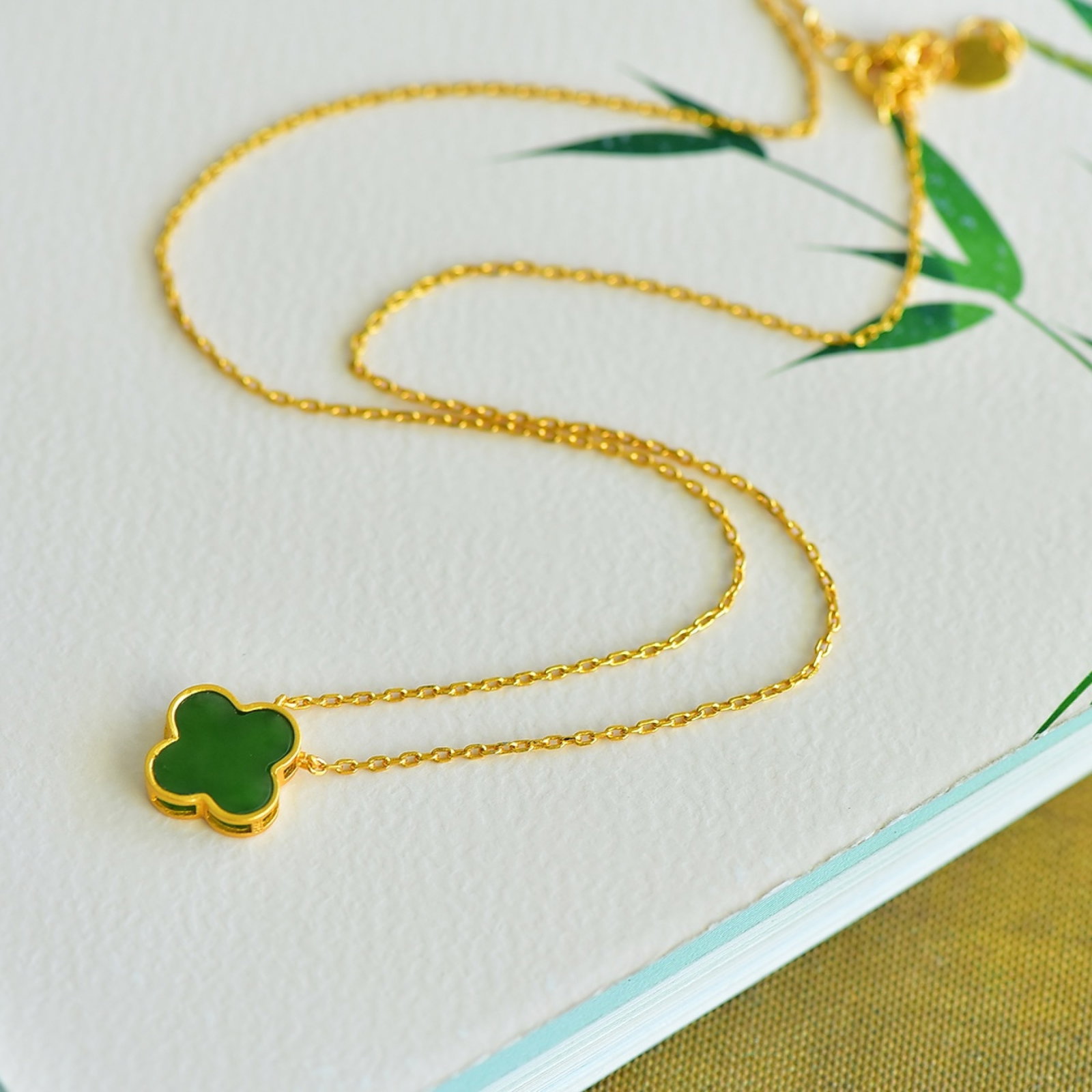 An Exquisite Sterling Silver-Gold Plated Inlaid Jasper Pendant - 3