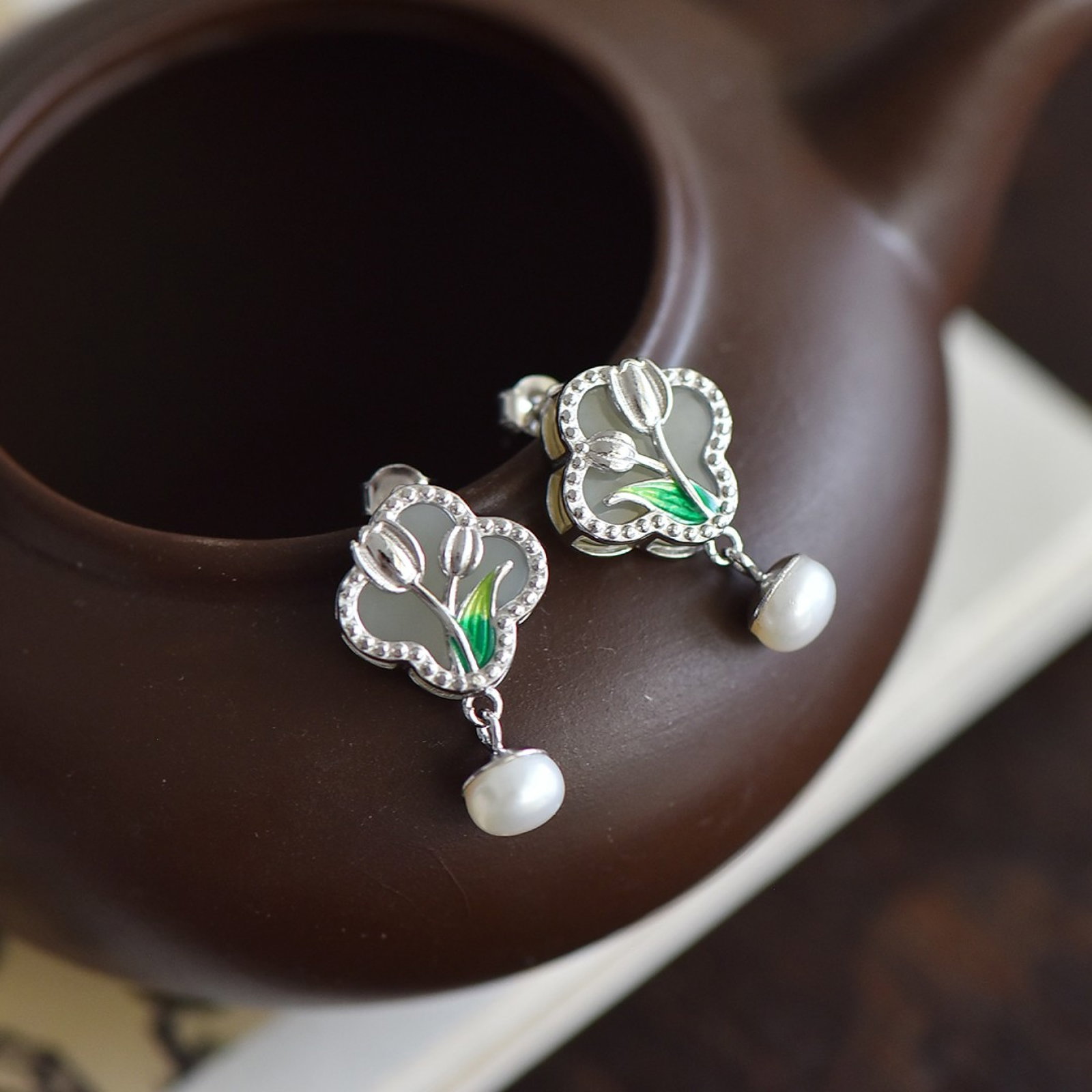 A Pair of Exquisite Sterling Silver Inlaid White Jade Earrings,Inlaid Pearls - 3