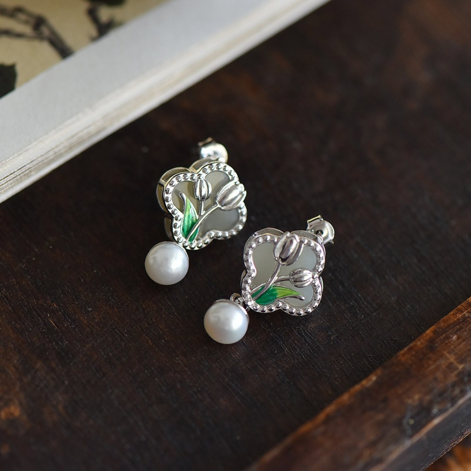 A Pair of Exquisite Sterling Silver Inlaid White Jade Earrings,Inlaid Pearls - 4