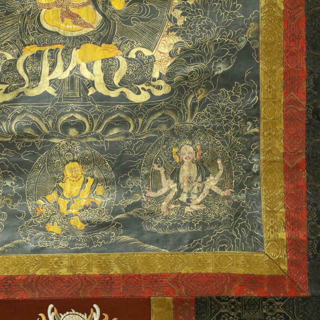 A Rare Brocade Painted Color Statue of Manjusri Tangka - 7