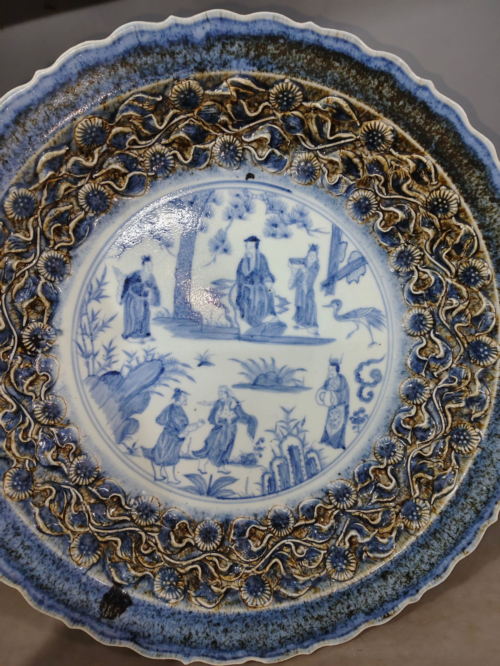 A Huge Blue and White Flower and Figure Pattern Plate - 3