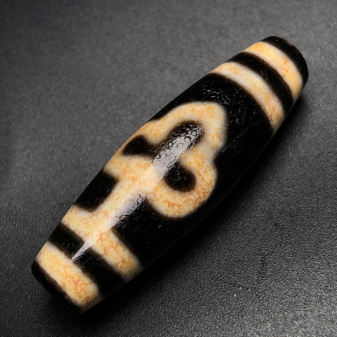 An Exquisite Bodhi Tree Pattern Dzi Bead Pendant - 4