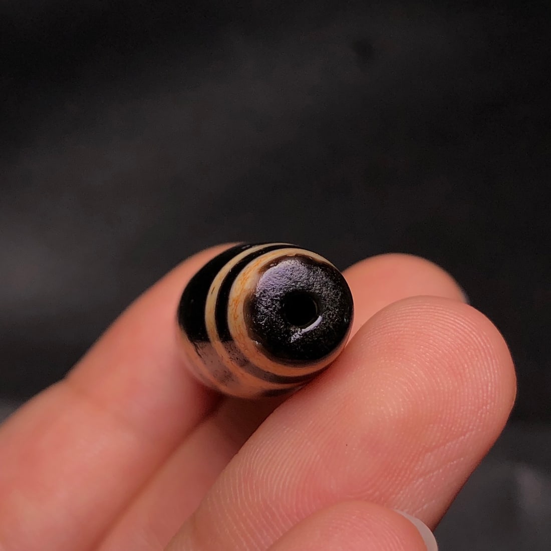 An Exquisite Bodhi Tree Pattern Dzi Bead Pendant - 9
