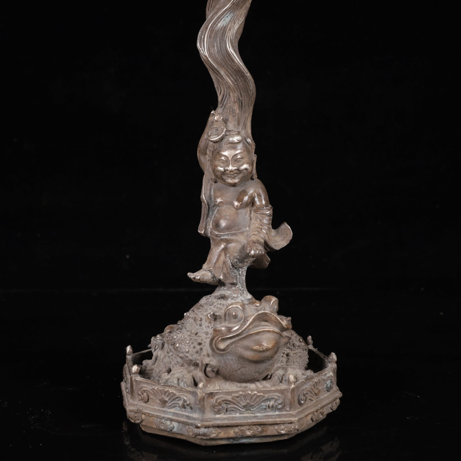 A Pair of Exquisite Silver-Plated Bronze Figure Pattern Auspicious Beast Candlesticks - 9