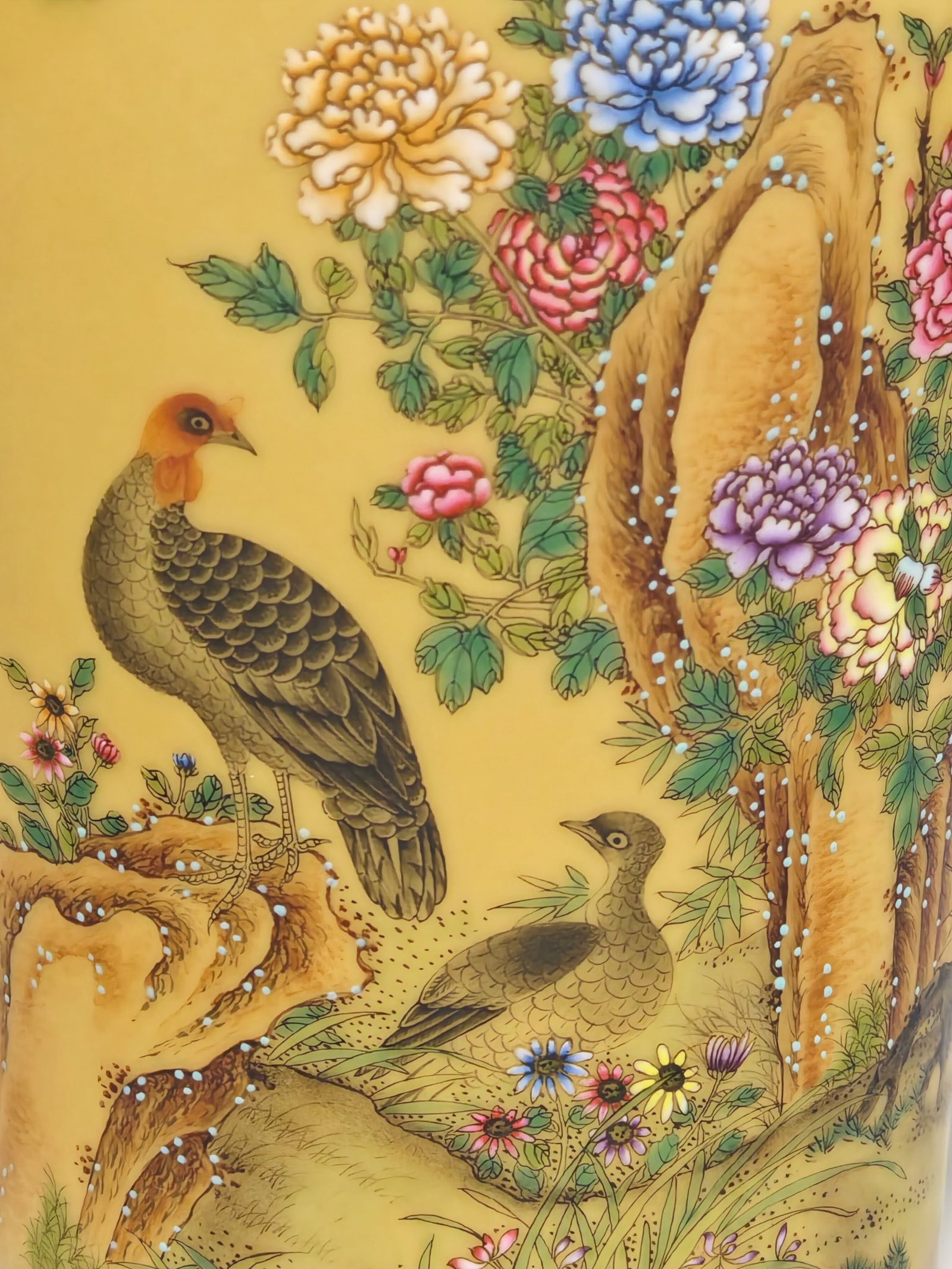 A Rare Yellow Glazed Famille-Rose Painted Gold Flower and Bird Pattern Vase,With Poem - 6