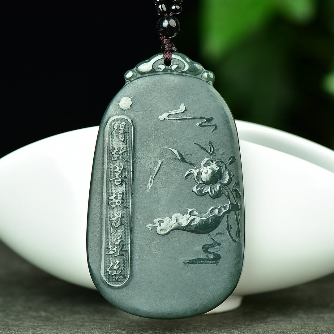 An Exquisite Sapphire Avalokitesvara Pattern Pendant - 4