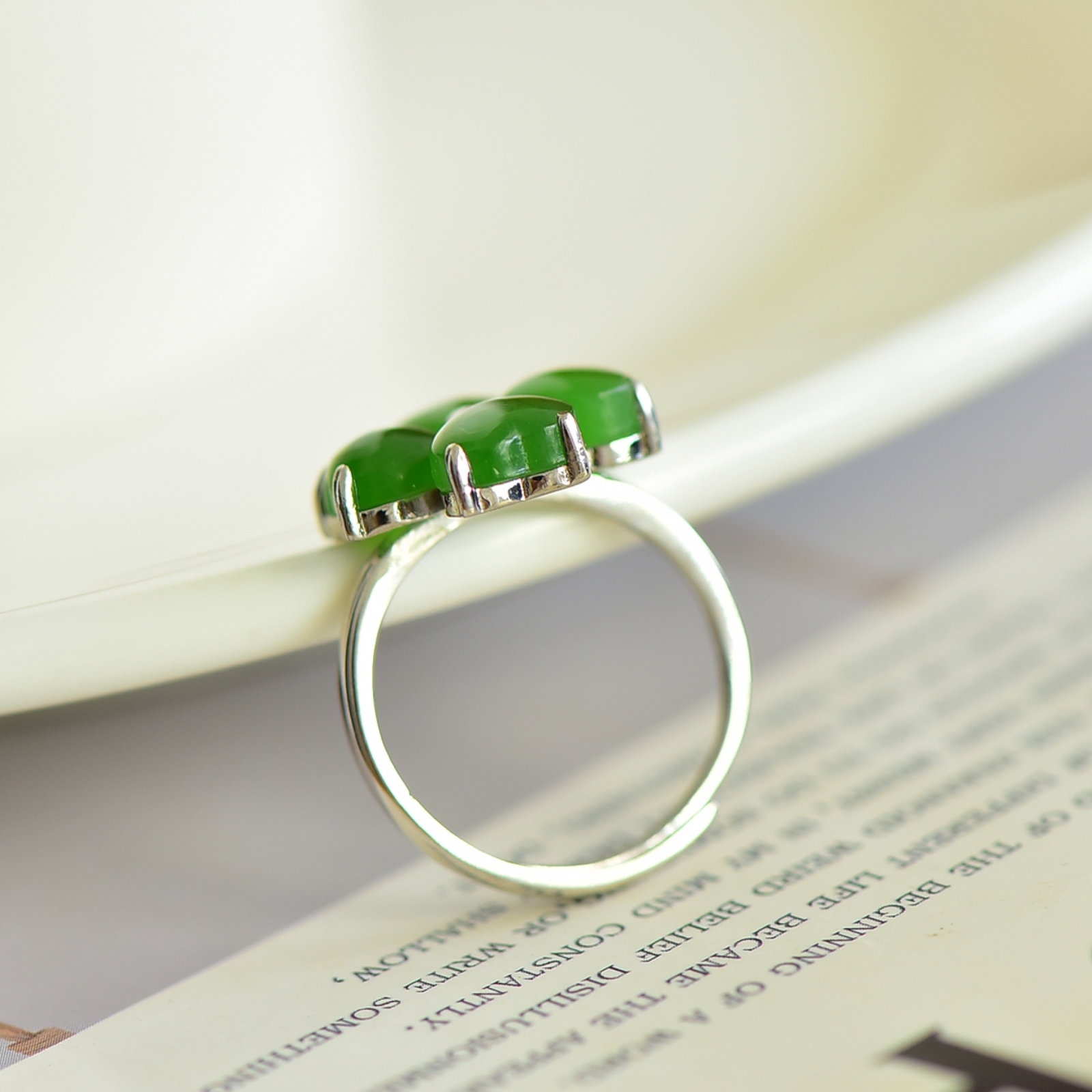 An Exquisite Sterling Silver Inlaid Jasper Ring - 5