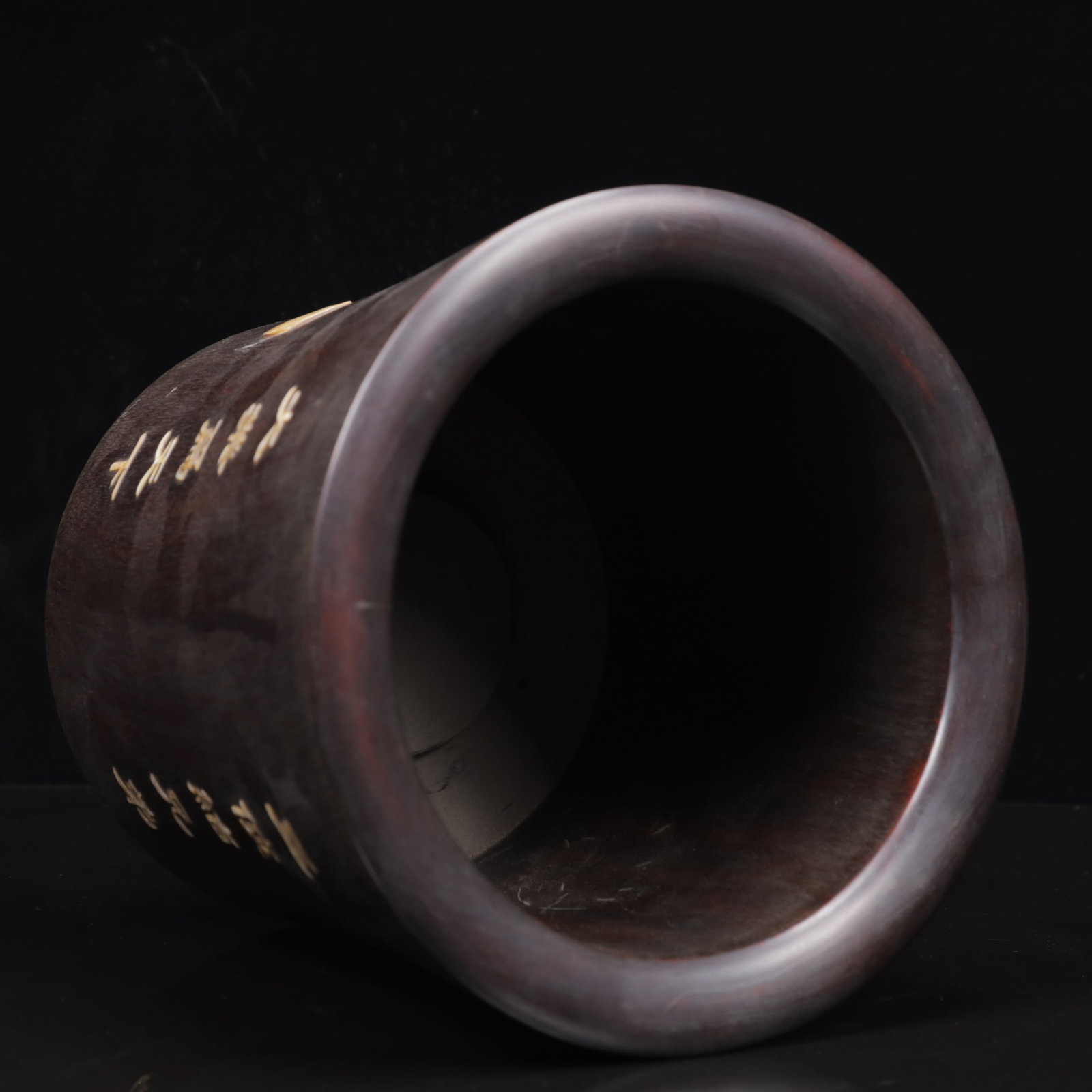 An Exquisite Zitanwood Figure Pattern Brush Pot,Inlaid Gems - 11
