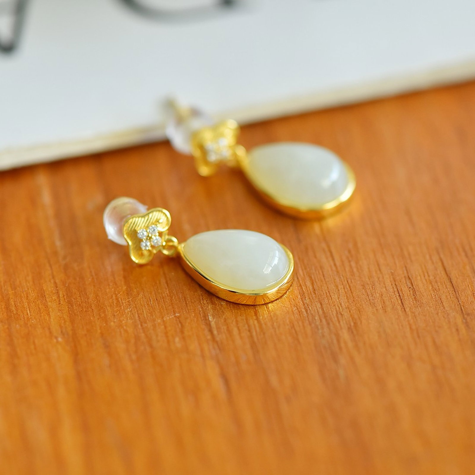 A Pair of Exquisite Sterling Silver-Gold Plated Inlaid White Jade Earrings,Inlaid Diamonds - 5