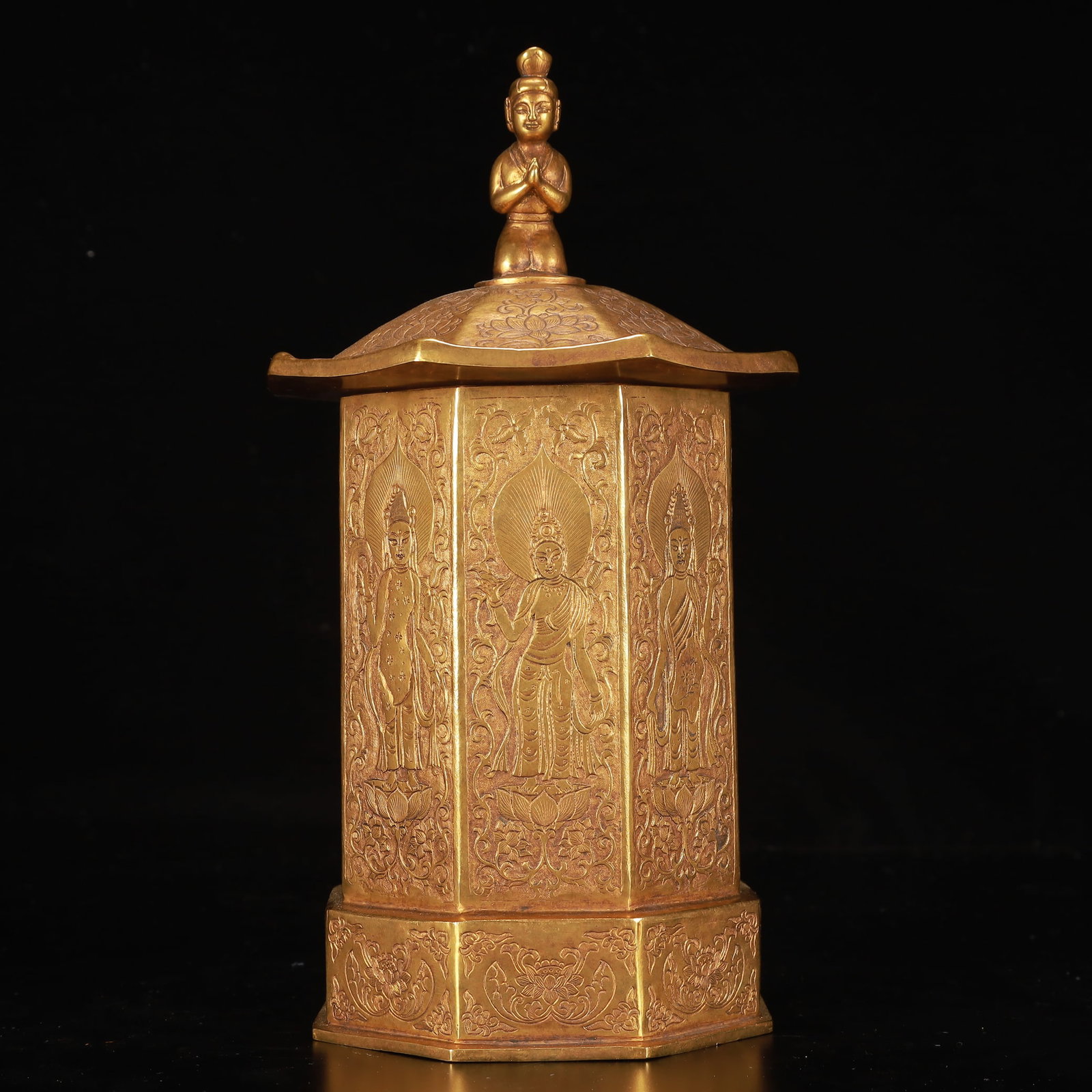 A Rare Gilt Bronze Statue of Avalokitesvara Pattern Jar with Cover: Estimated Value:2400-4800 A Rare Gilt Bronze Statue of Avalokitesvara Pattern Jar with Cover,Tang Dynasty, China,Tianbao Mark,Size:6.7inx11.8in,Weight:1850g