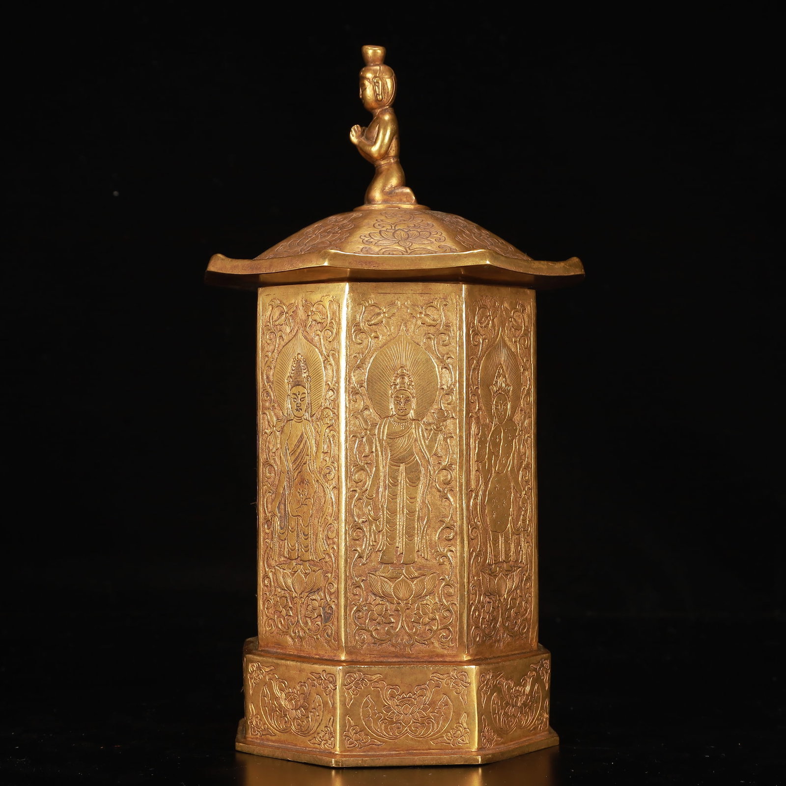 A Rare Gilt Bronze Statue of Avalokitesvara Pattern Jar with Cover - 5