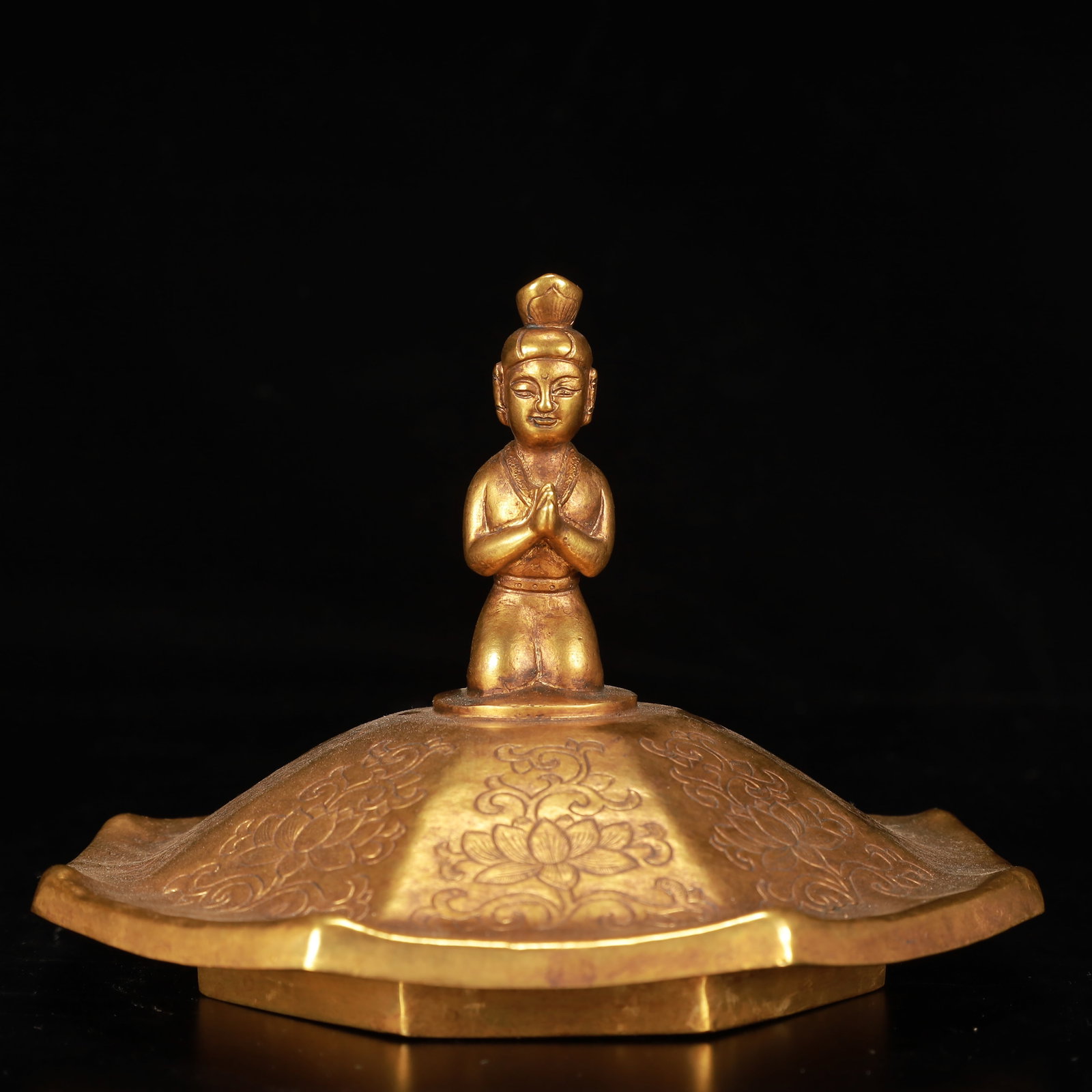 A Rare Gilt Bronze Statue of Avalokitesvara Pattern Jar with Cover - 8