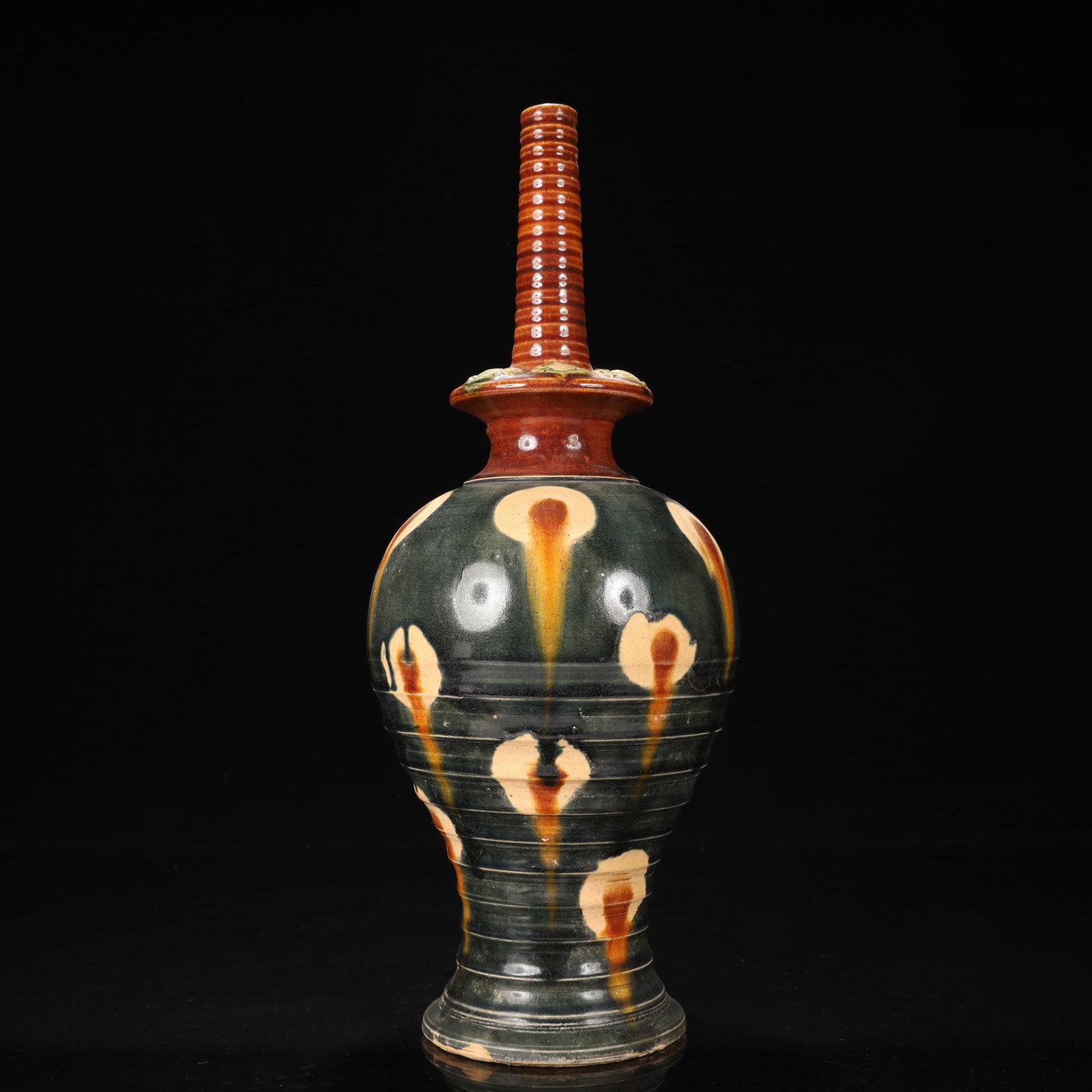 A Rare Tang Tri-Color Glazed Pottery Vase - 9