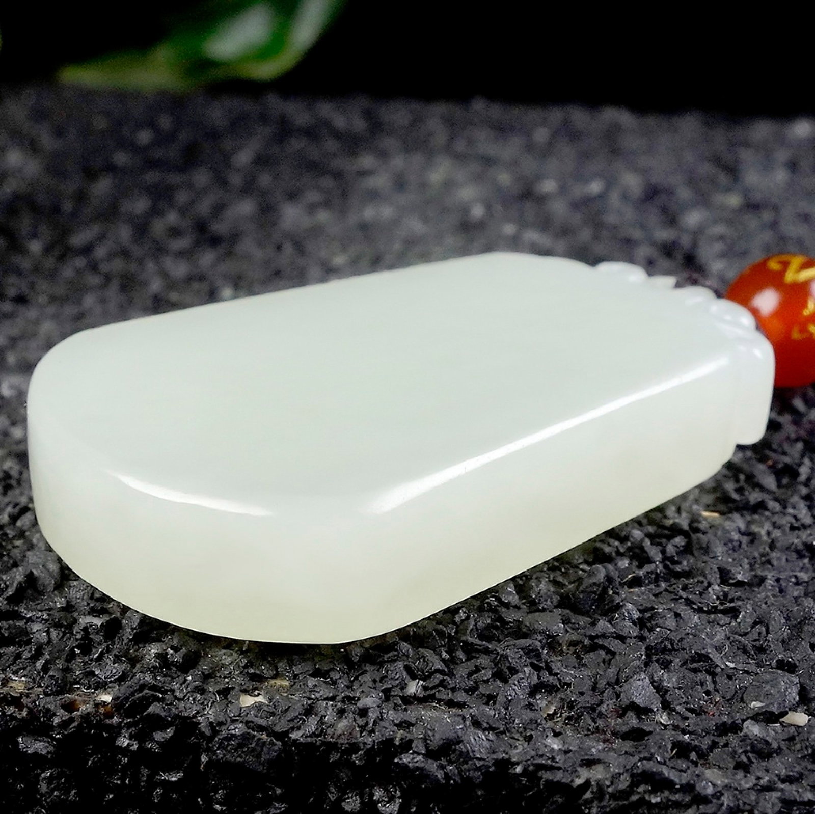 An Exquisite White Jade Pendant - 4