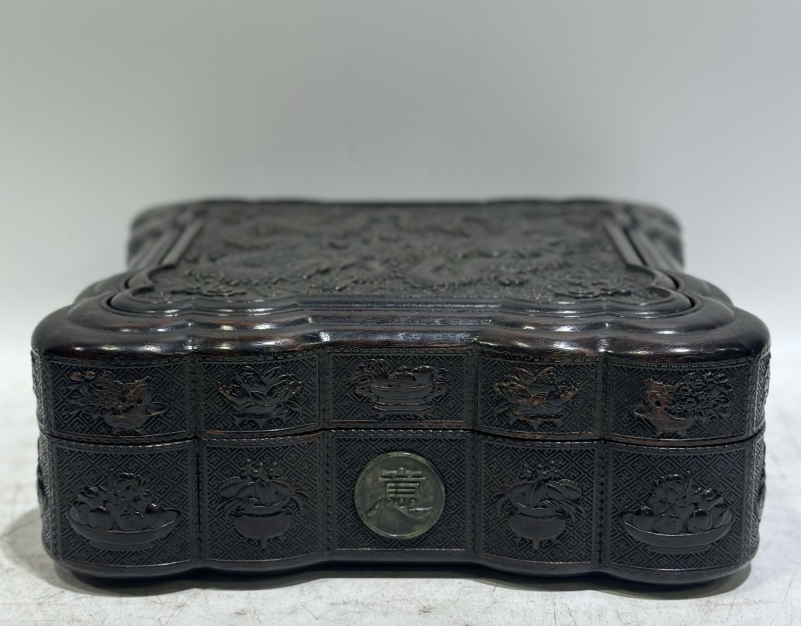 An Exquisite Zitanwood Auspicious Cloud and Dragon Pattern Box,With Poem - 2