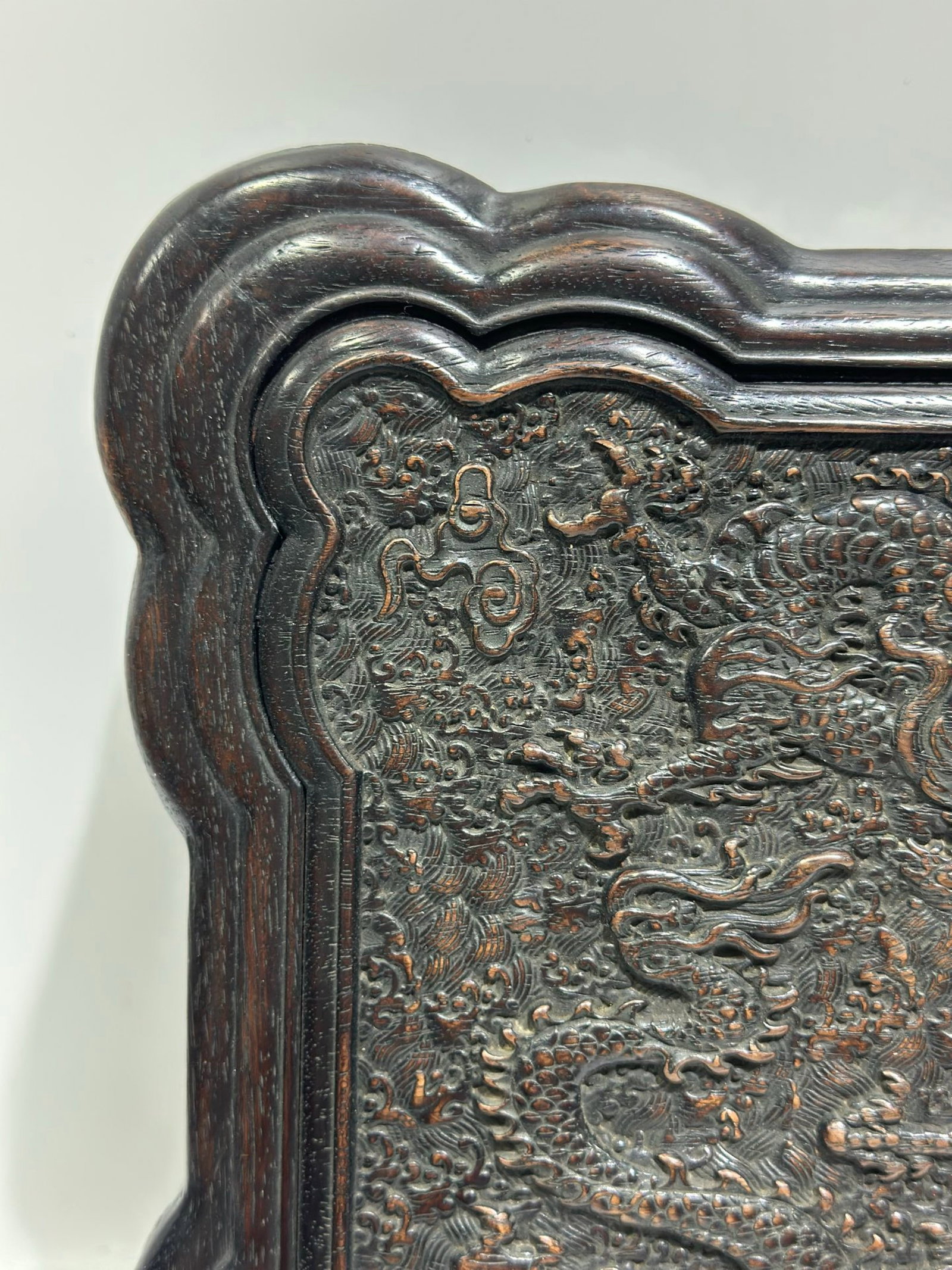 An Exquisite Zitanwood Auspicious Cloud and Dragon Pattern Box,With Poem - 3