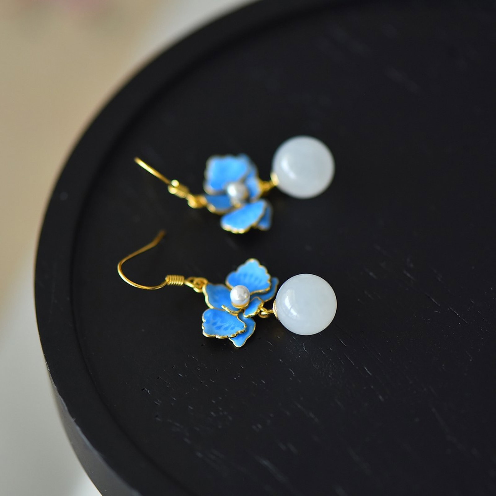 A Pair of Exquisite Sterling Silver-Gold Plated Inlaid White Jade Enamel Earrings - 4